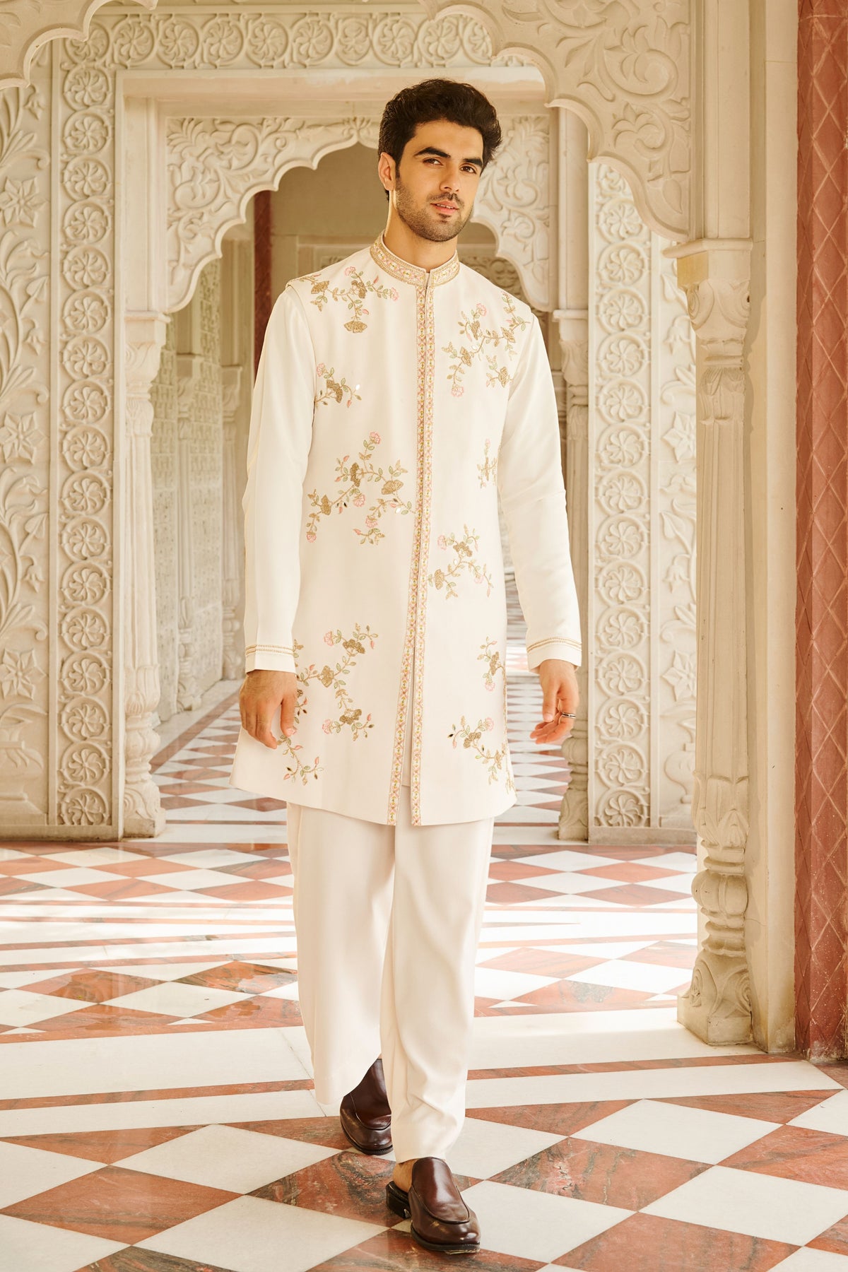 Mannat Sleeveless Sherwani Set