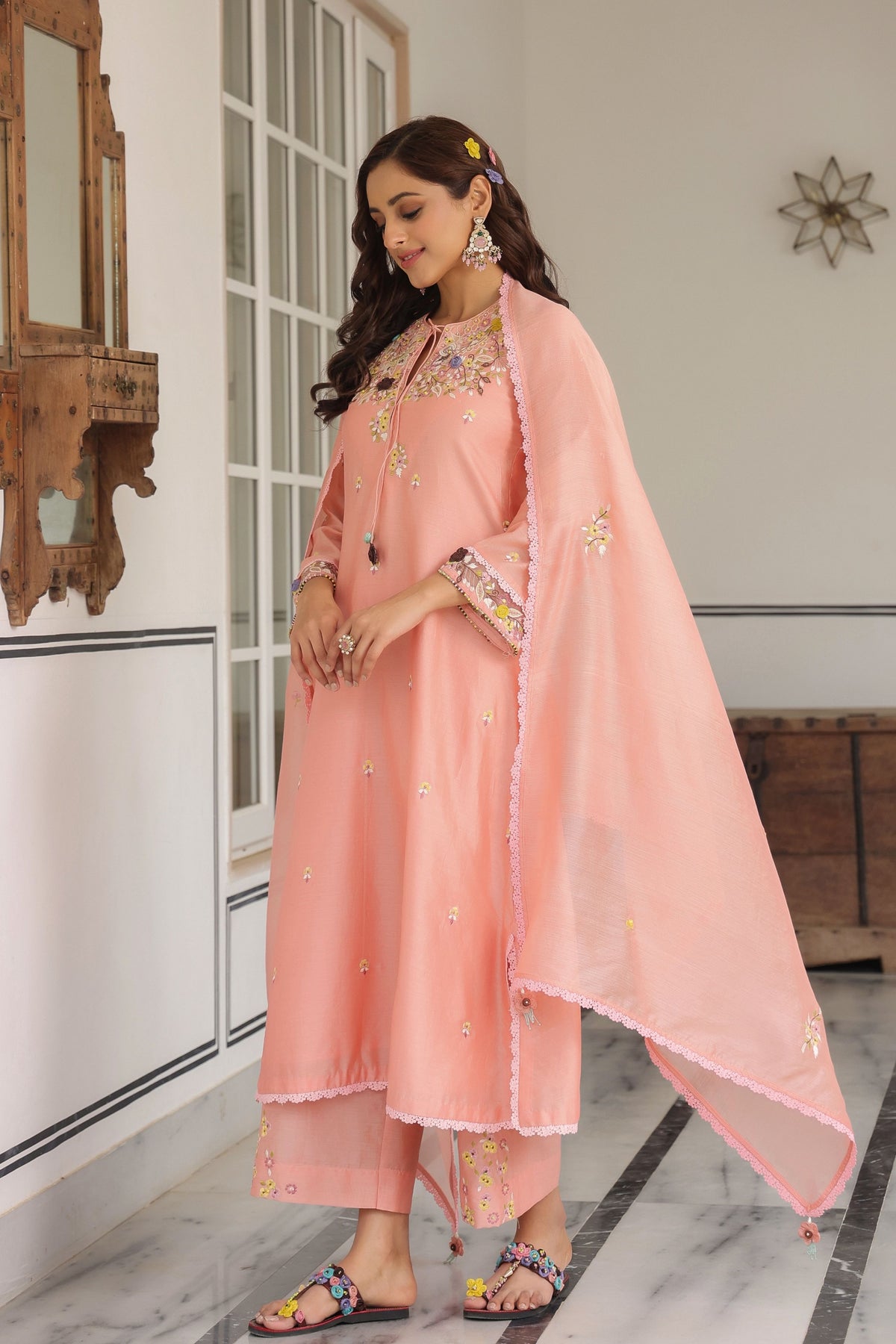 Gulzar Choker Neck Kurta Set