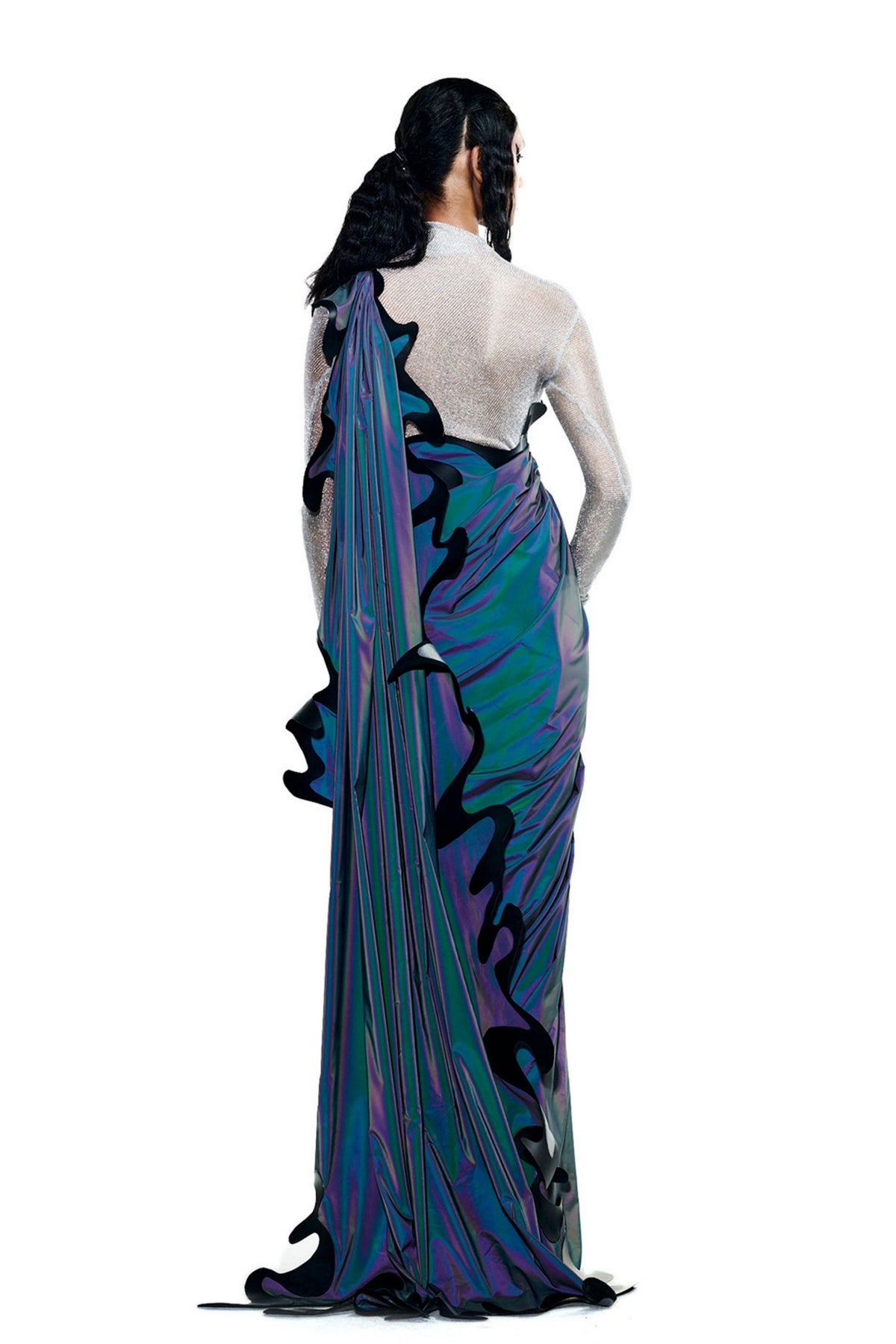 Reflective Saree With Liquid Design