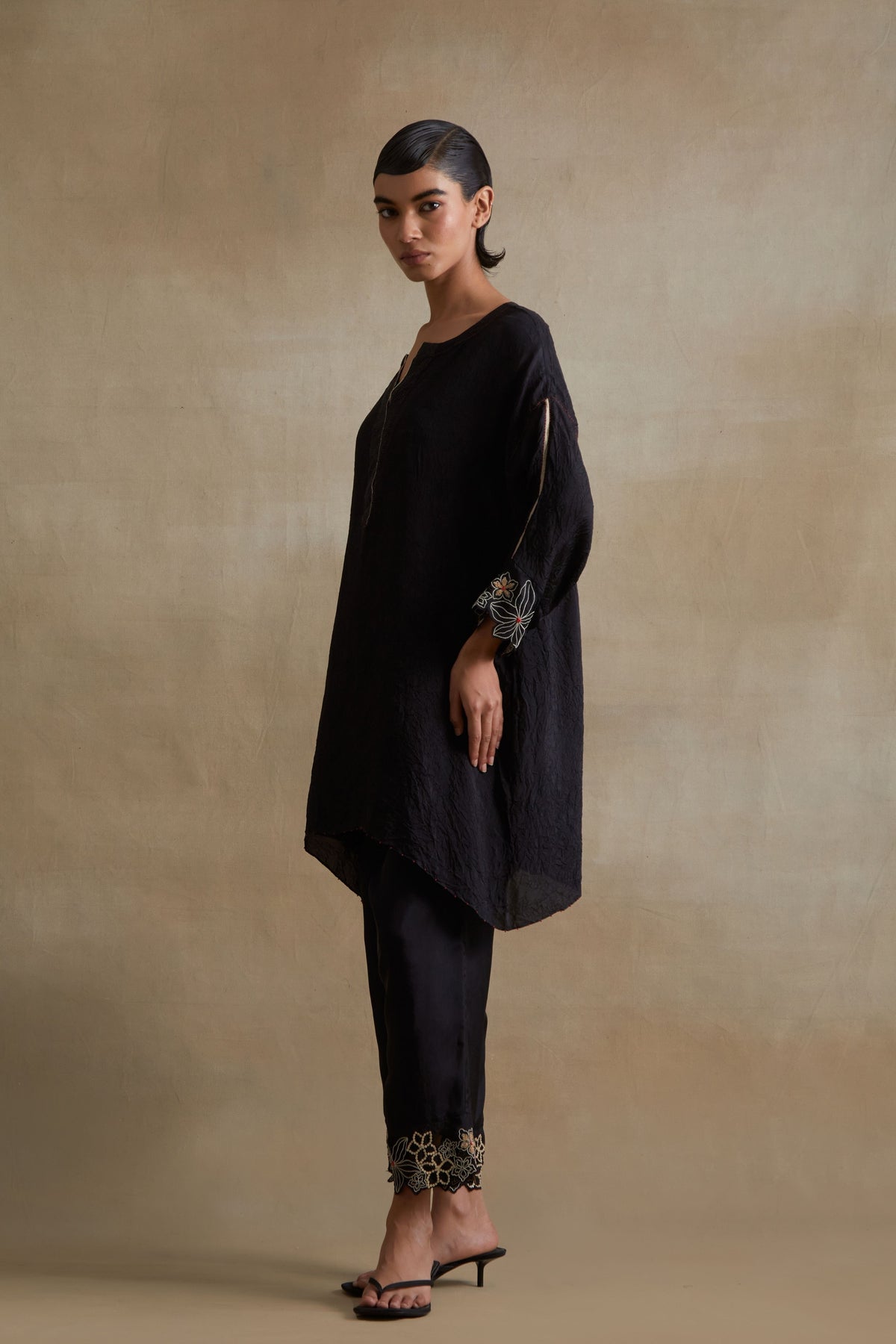 Black Floral Highlighted  Tunic Set