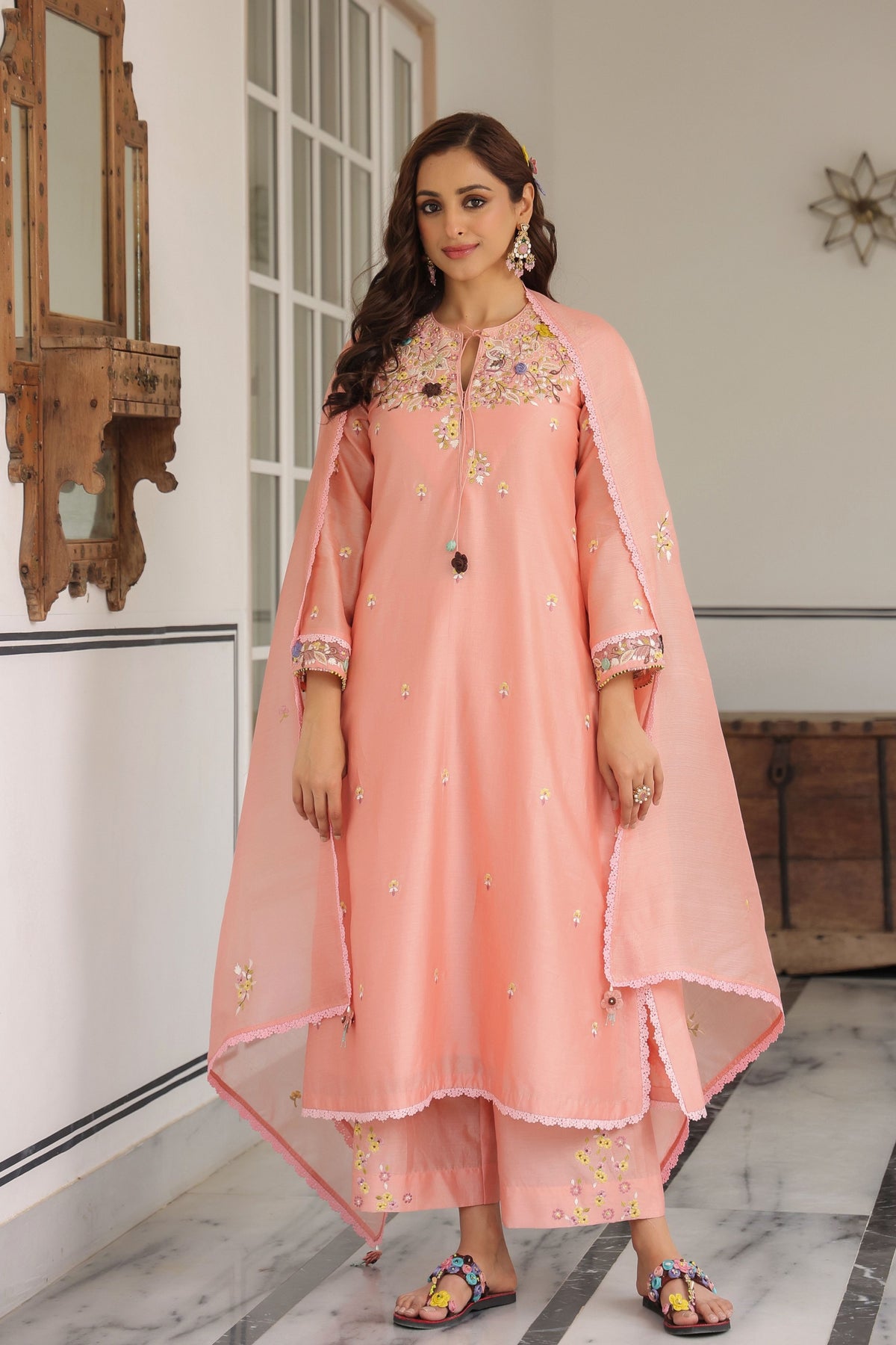 Gulzar Choker Neck Kurta Set