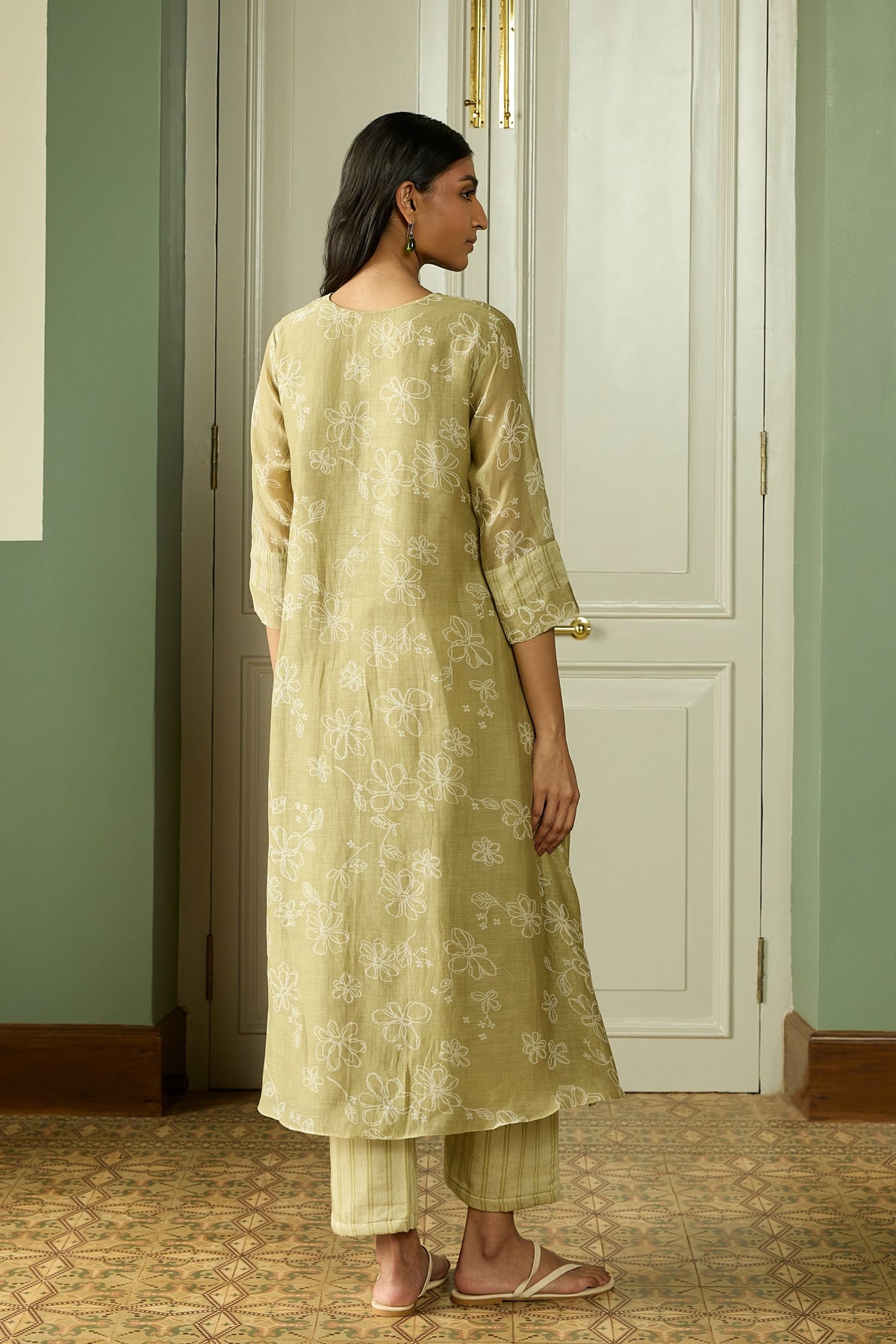 Meadow  Embroidered Kurta Set