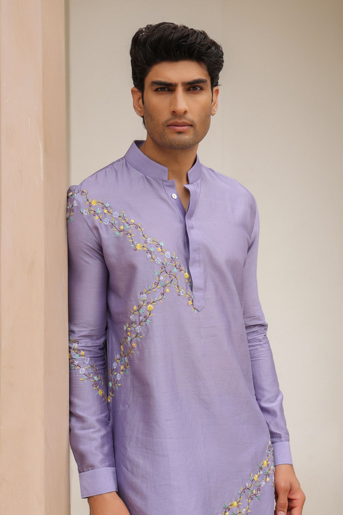 Gulzar Lilac Abstract Embroidered Kurta Set