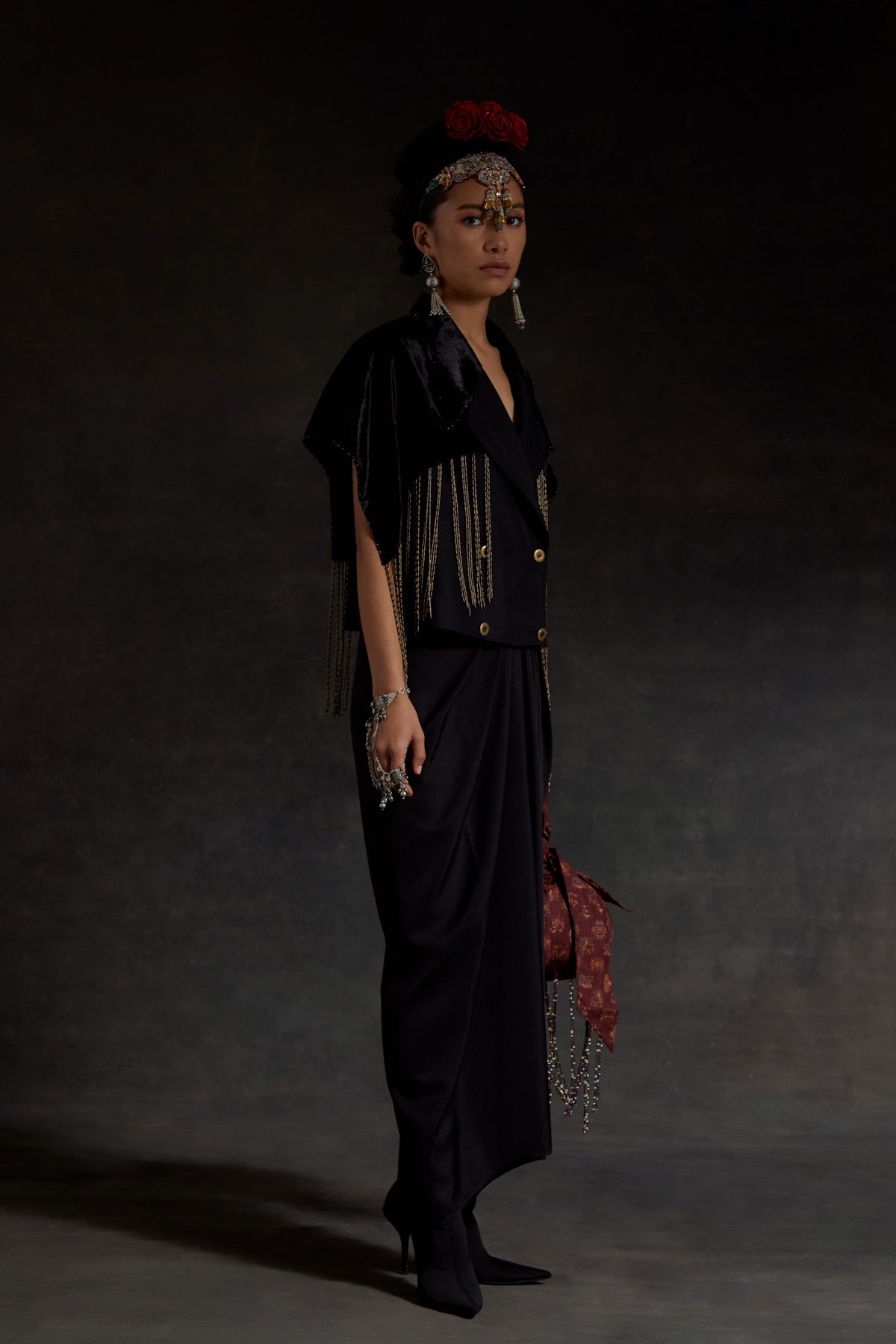 Surmai Zoa Cropped Trench Set