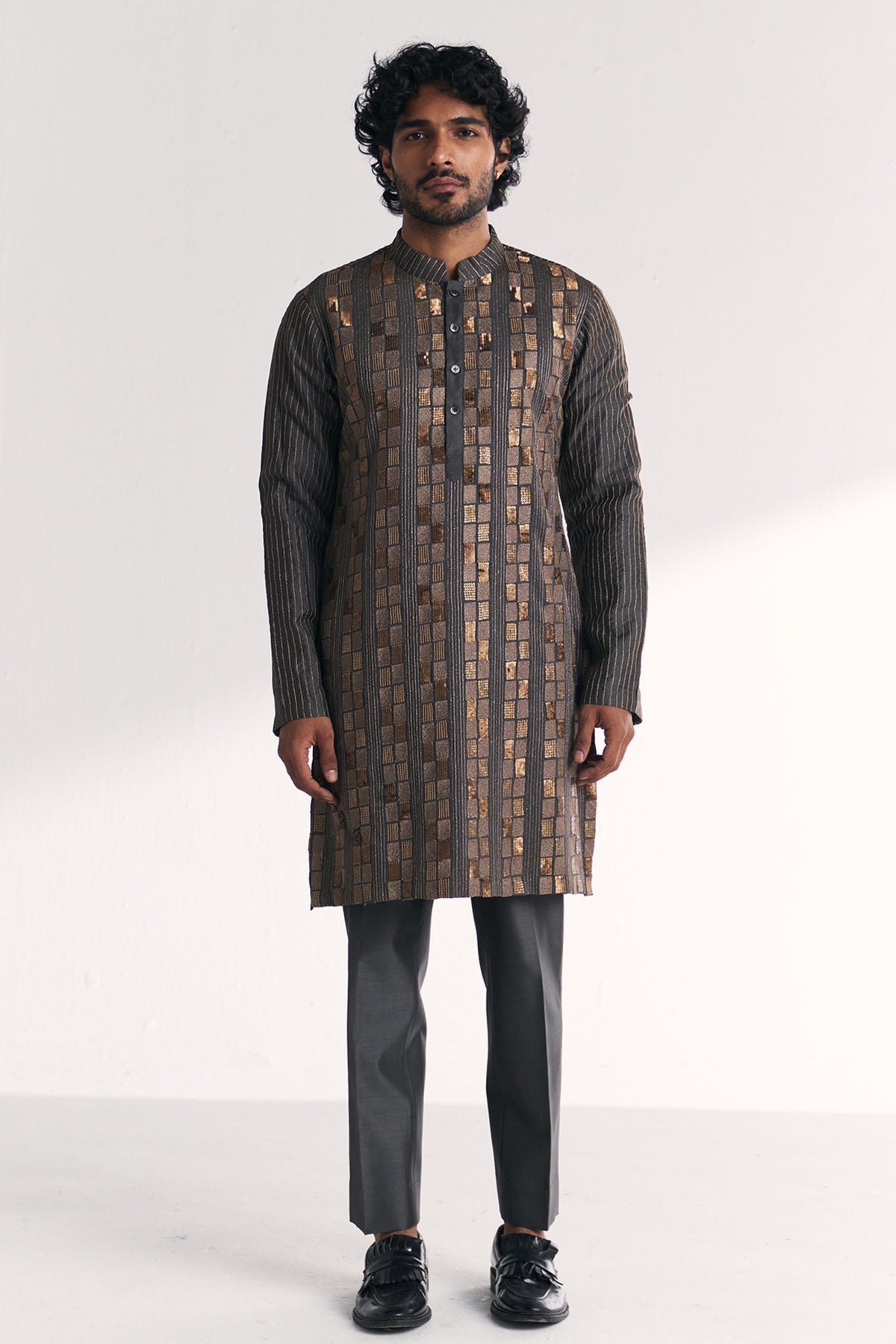 Sheeda Grey Kurta Set