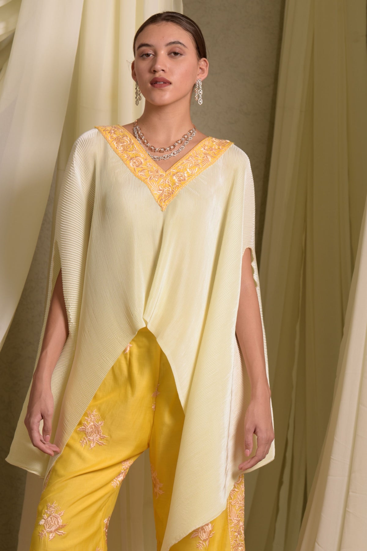 Pleated Cape Set