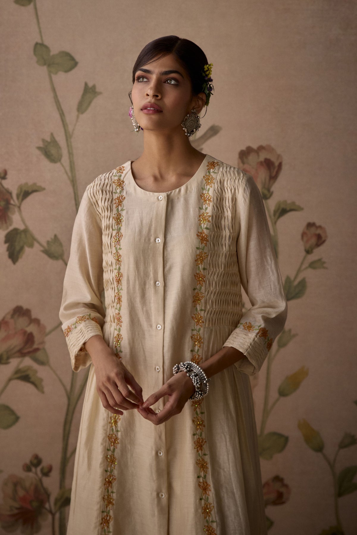 Ivory Pintuck Embroidered Kurta Set