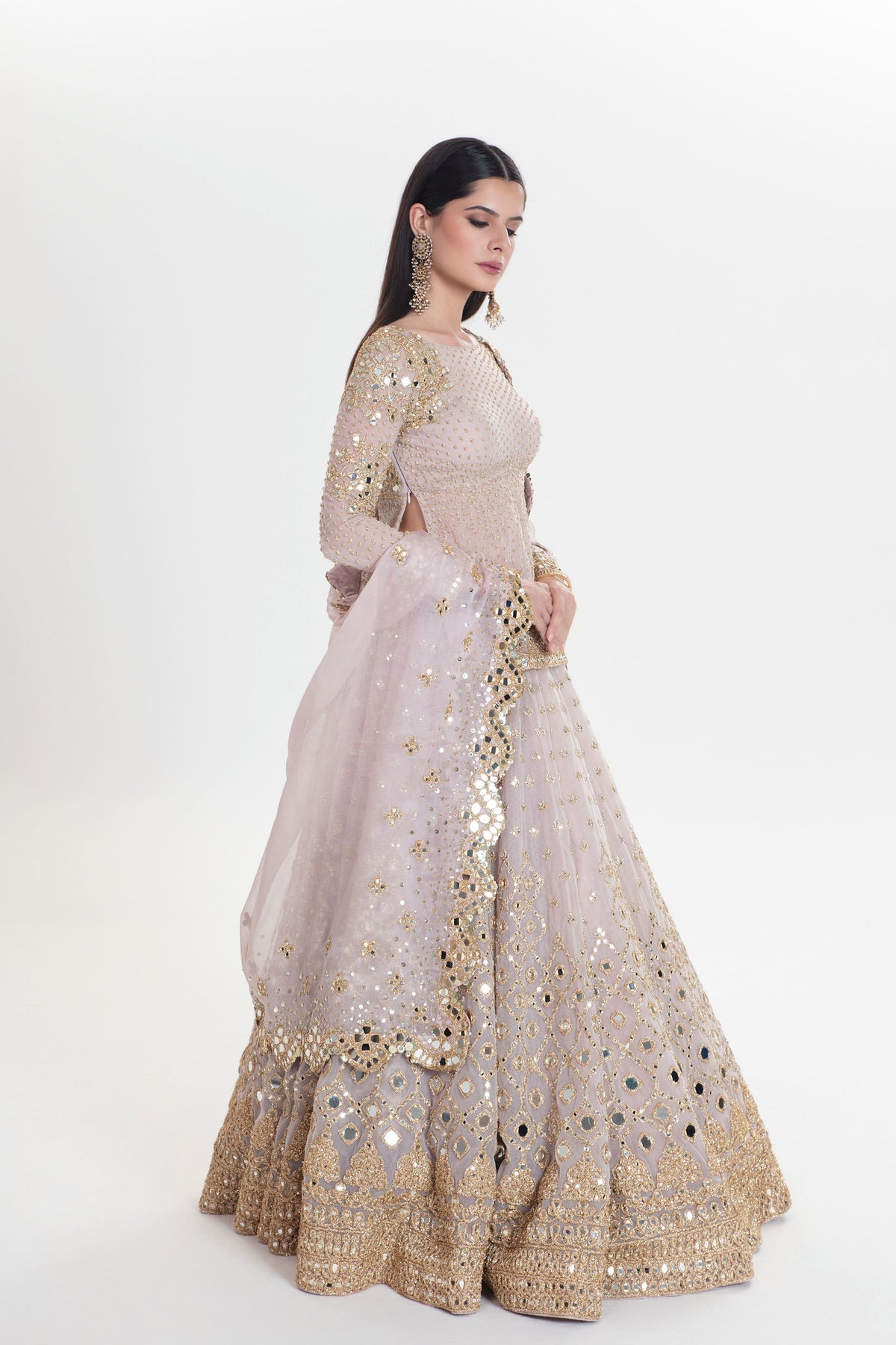 Gulzar Lehenga Set