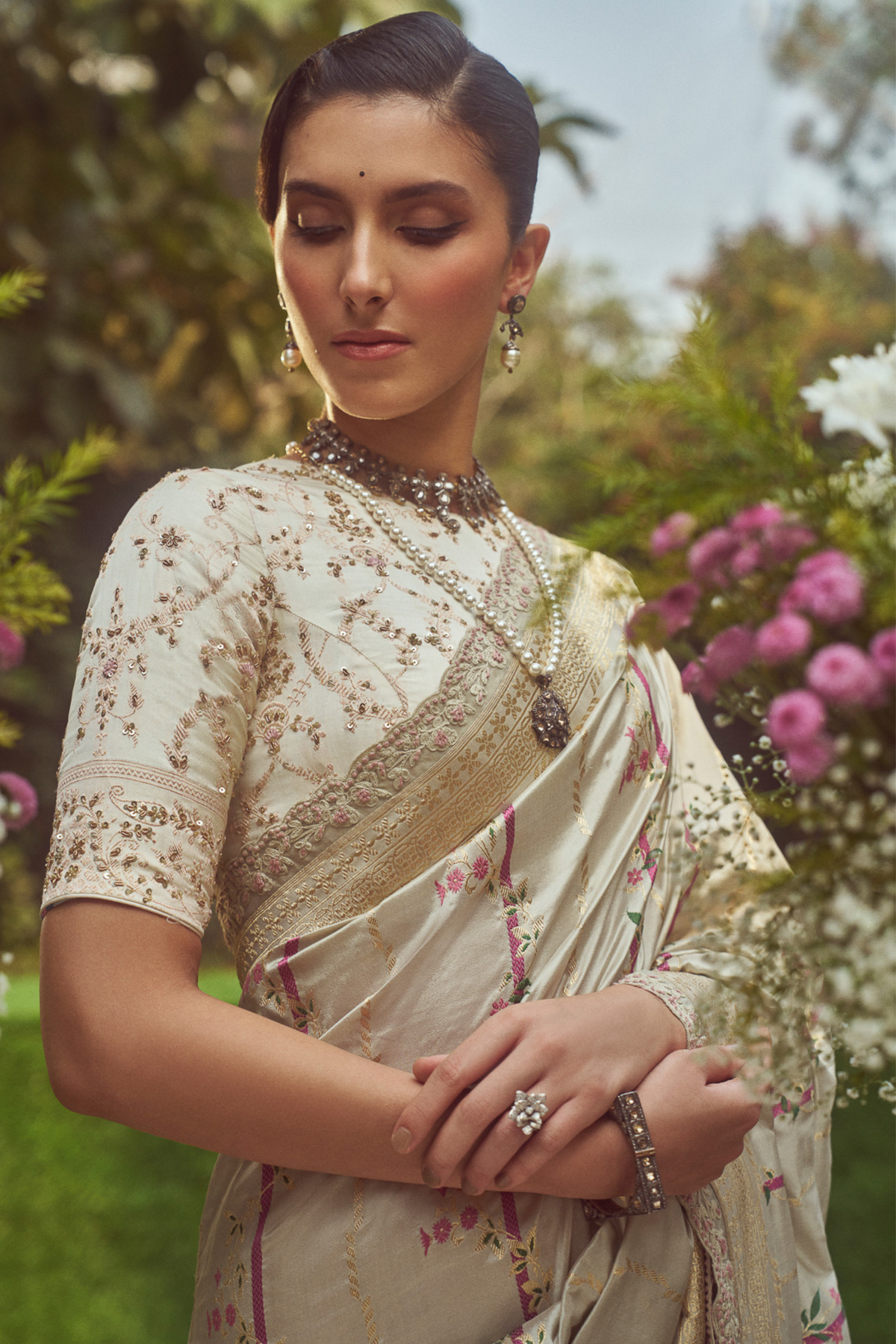 Beige Meenakari Zari Handloom Sari