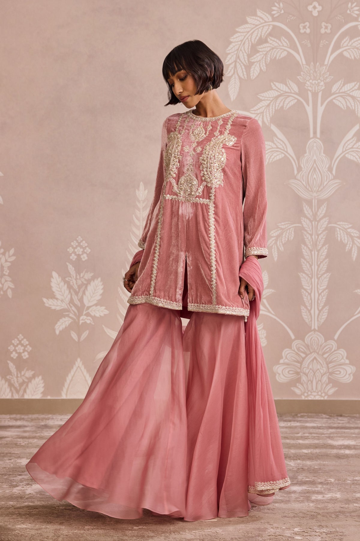 Noor Sharara Set