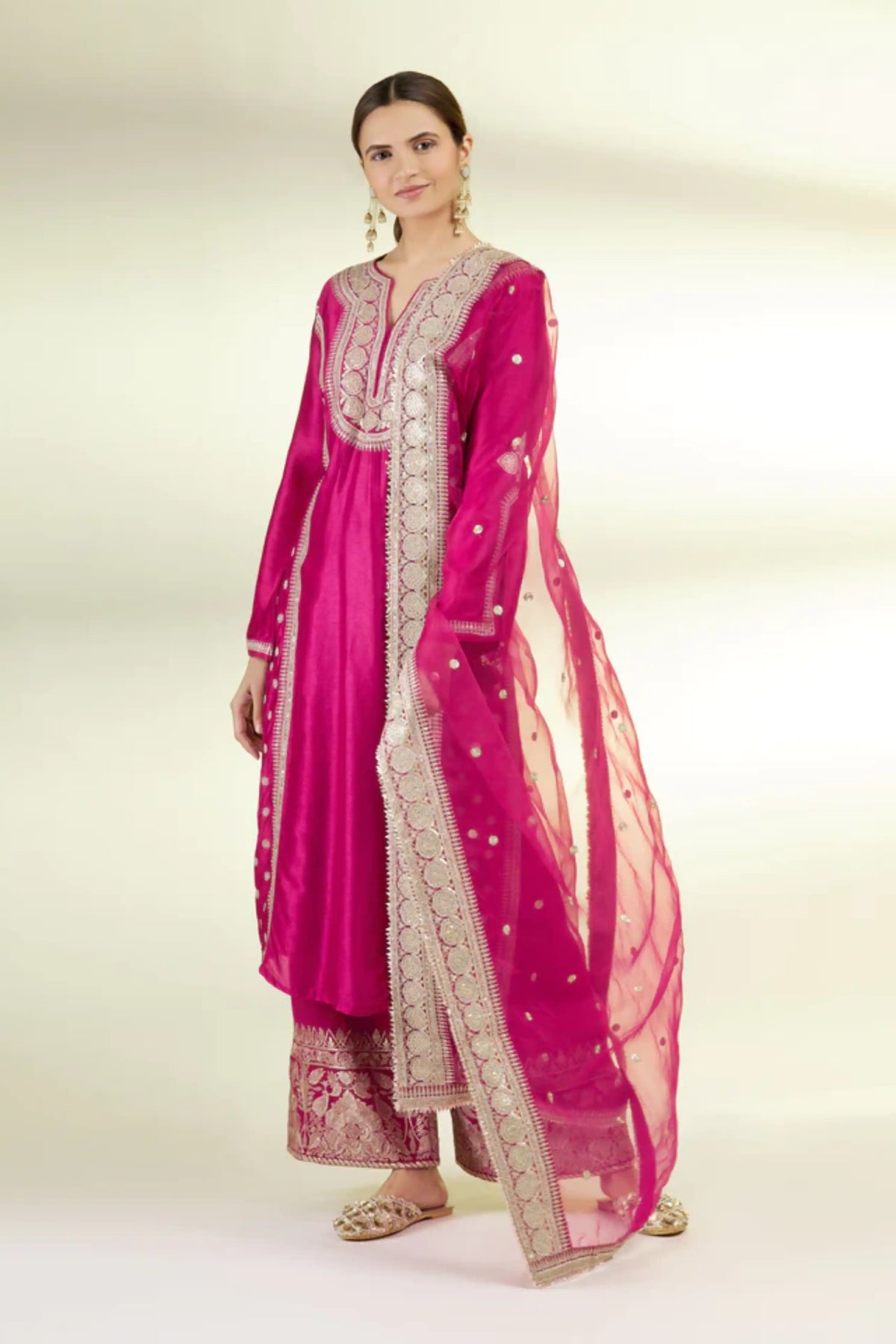 Muzafar sharara set