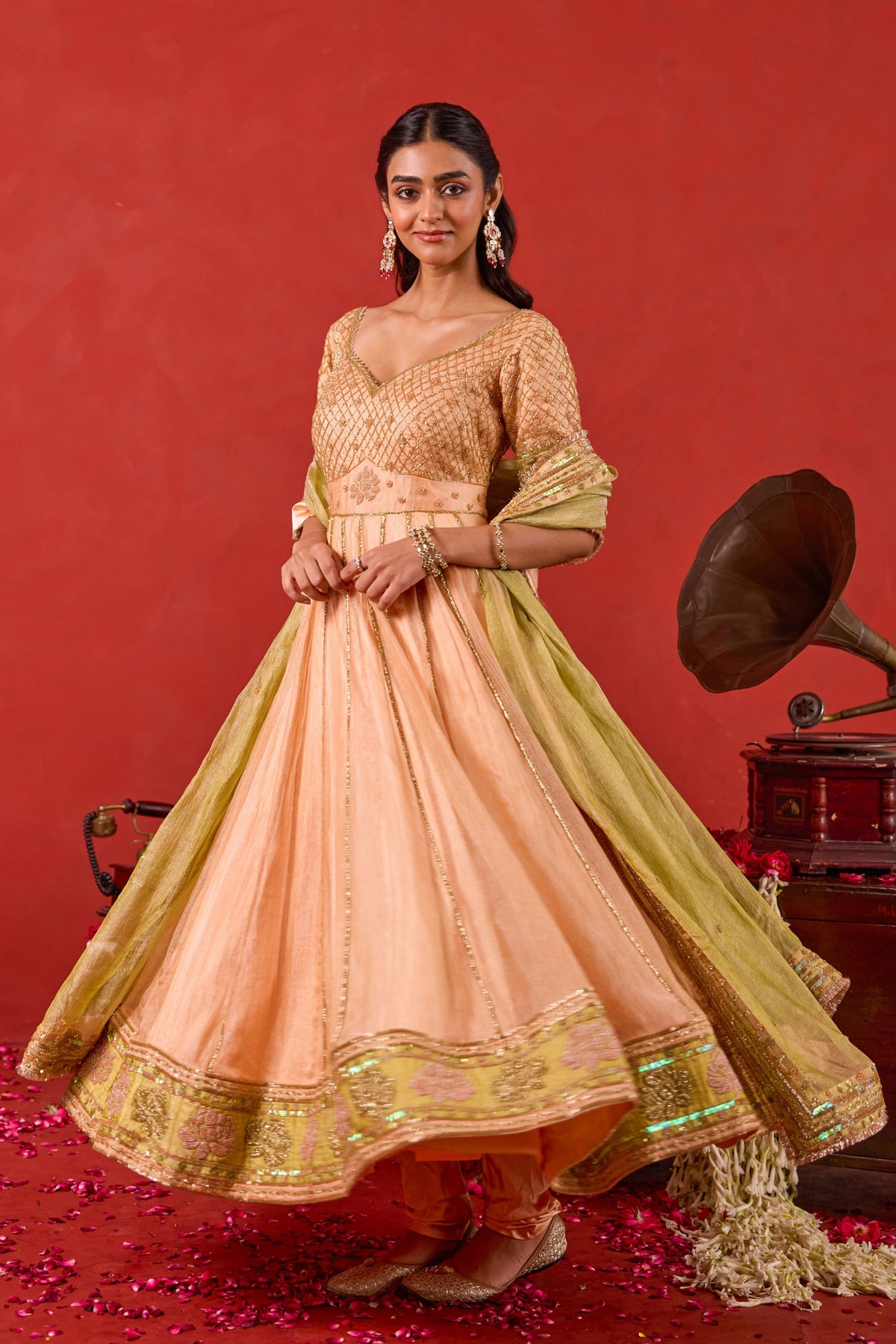 Inaayat Kurta Set