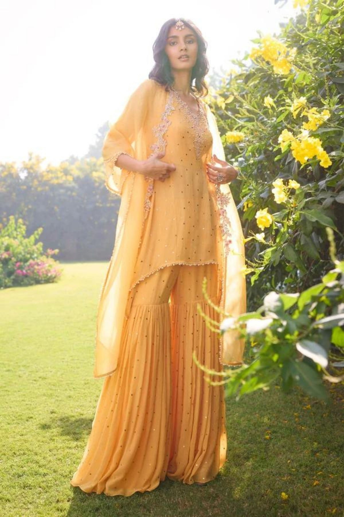 Alina Short Kurta And Sharara