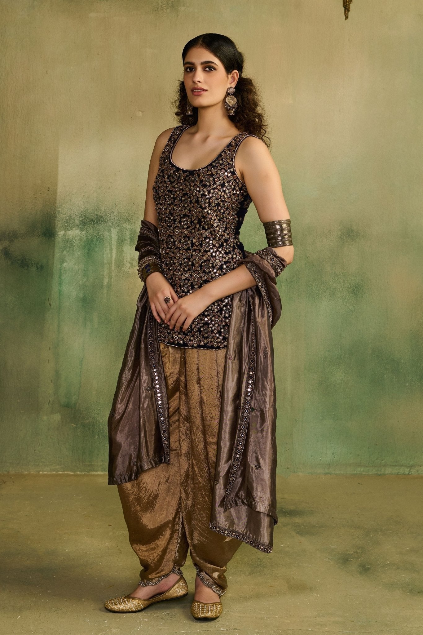 Antique Kurta Dhoti Set - Reeti Arneja - Elahe