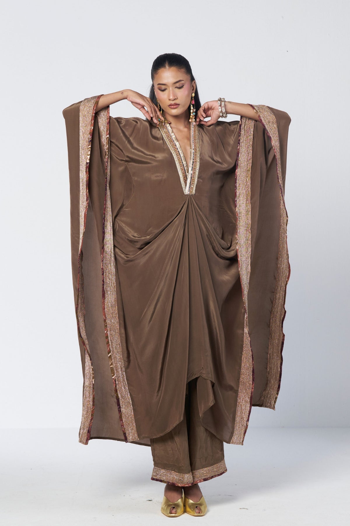 Azra 0live Kaftan Set