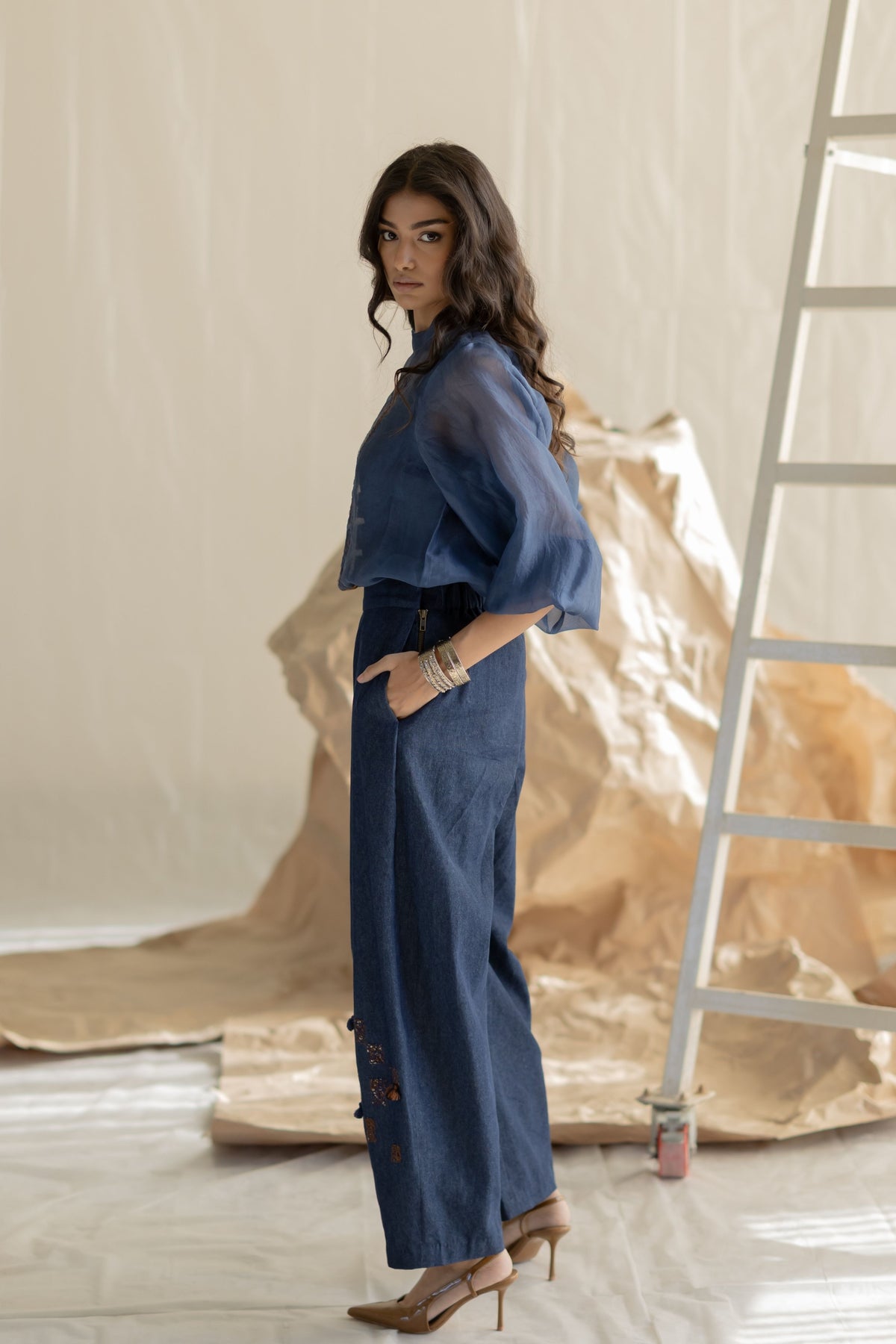 Barrel Fit Embroidered Denim Pant