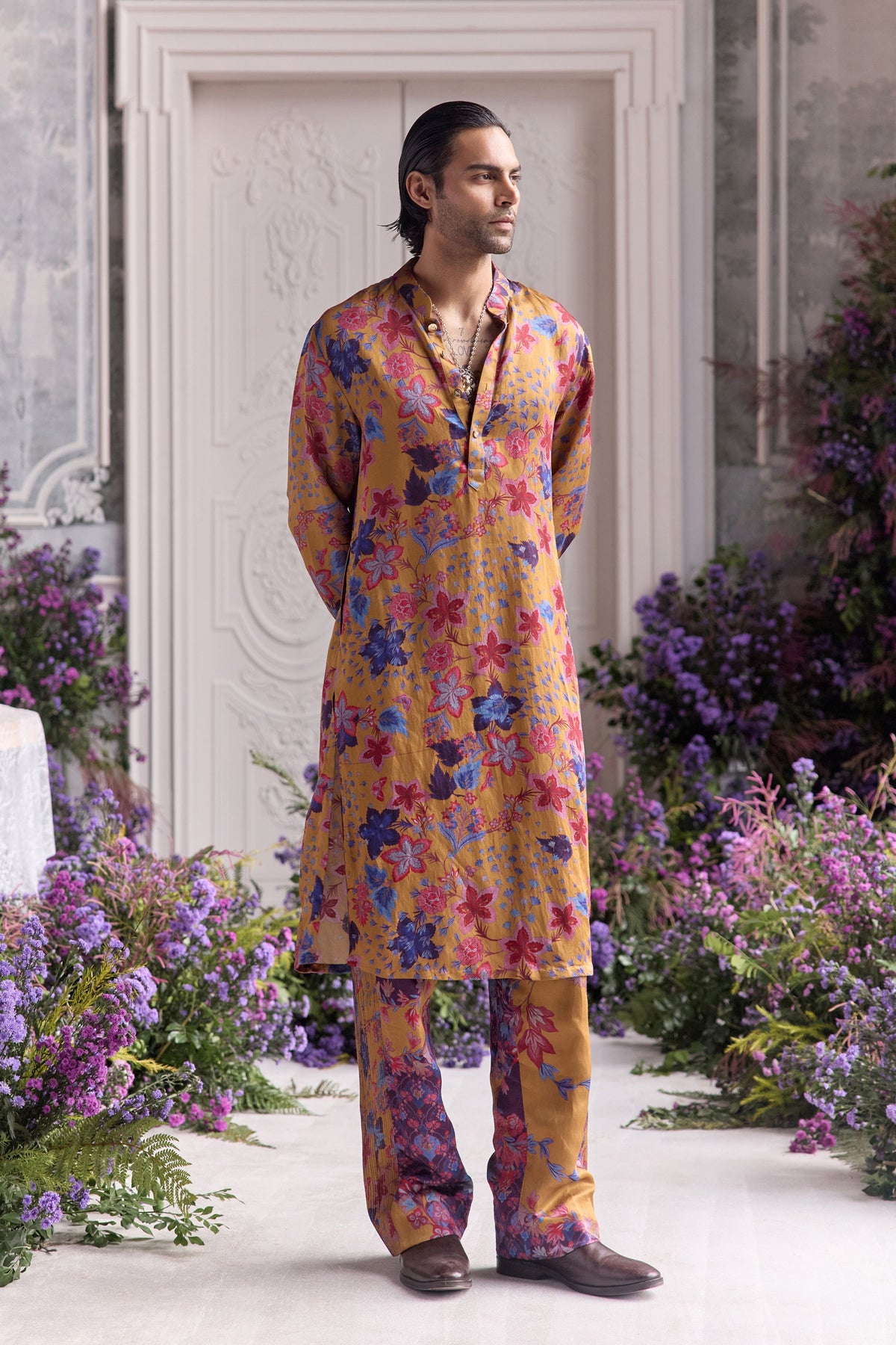 Ahaan Kurta Set