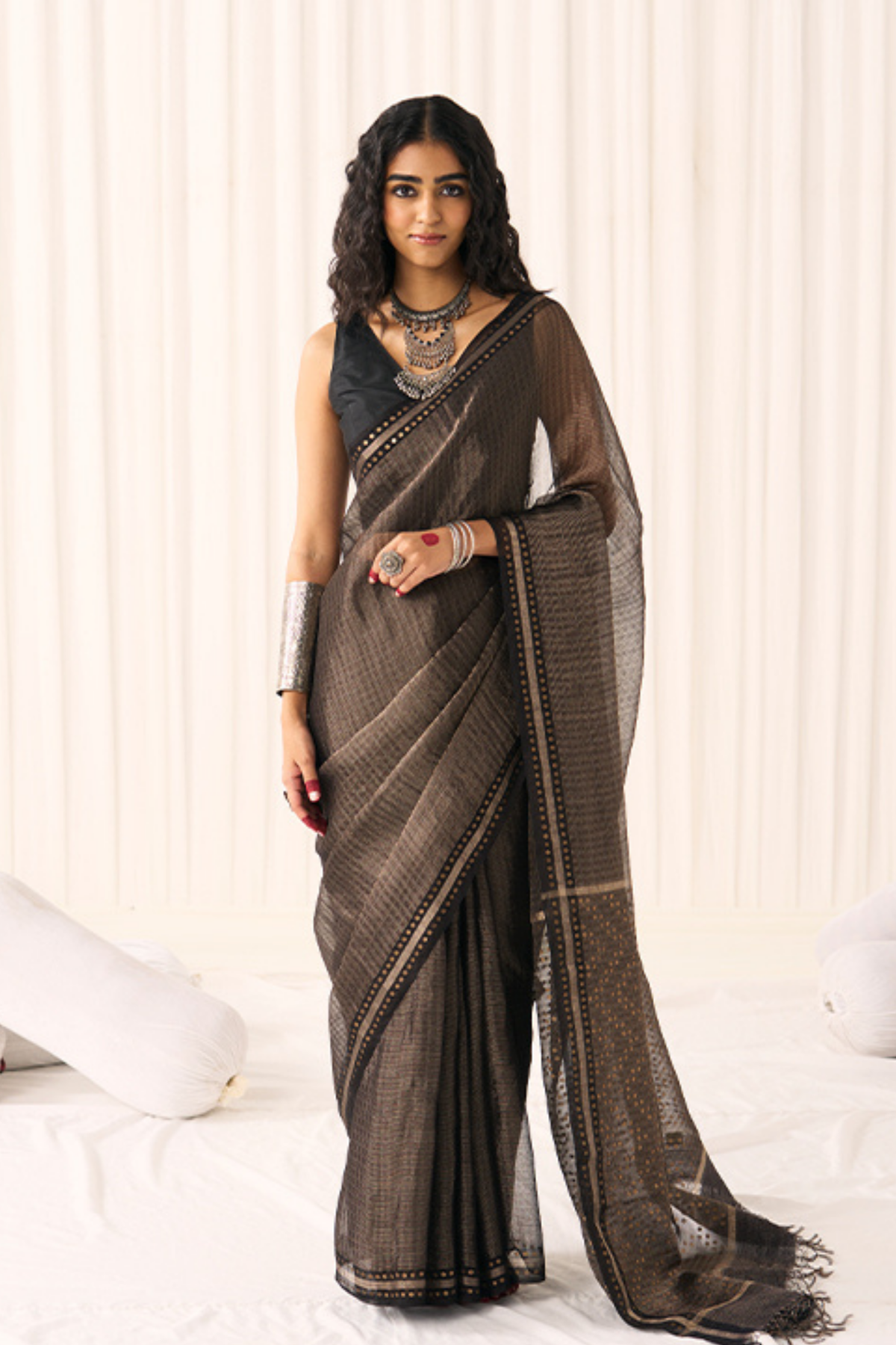 Tara  Saree