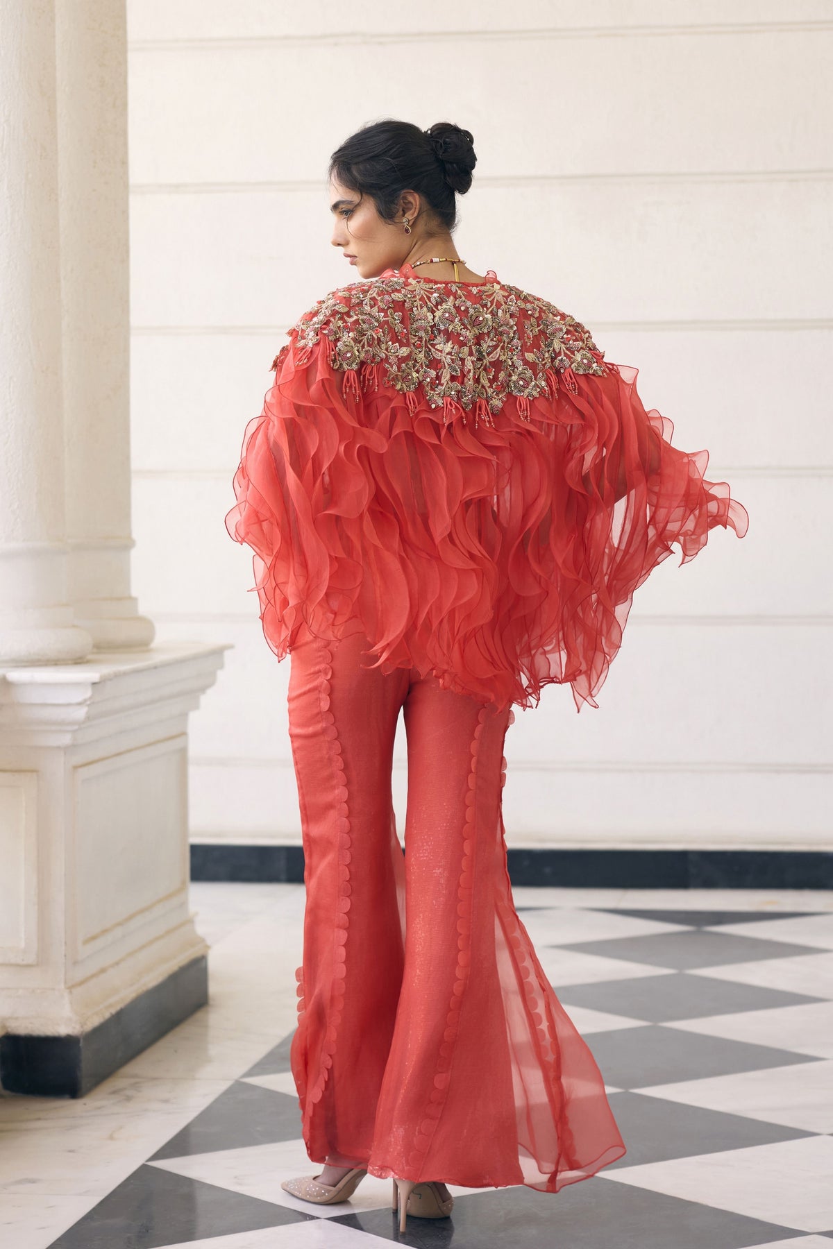 Hollyhock Cape Set