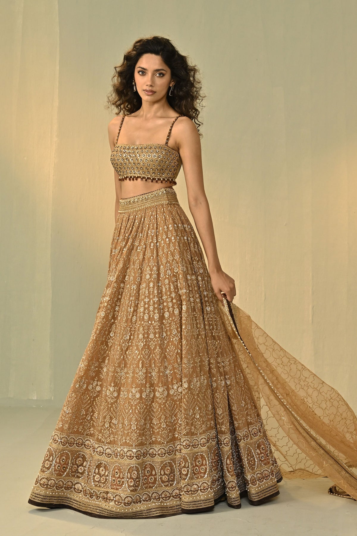 Zuleikha Sleeve Less Lehenga Set