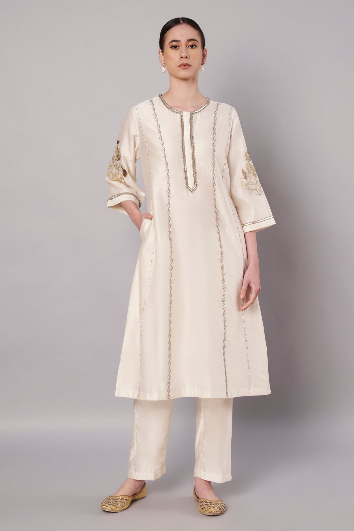 Breeze Trail Ivory A Line Set