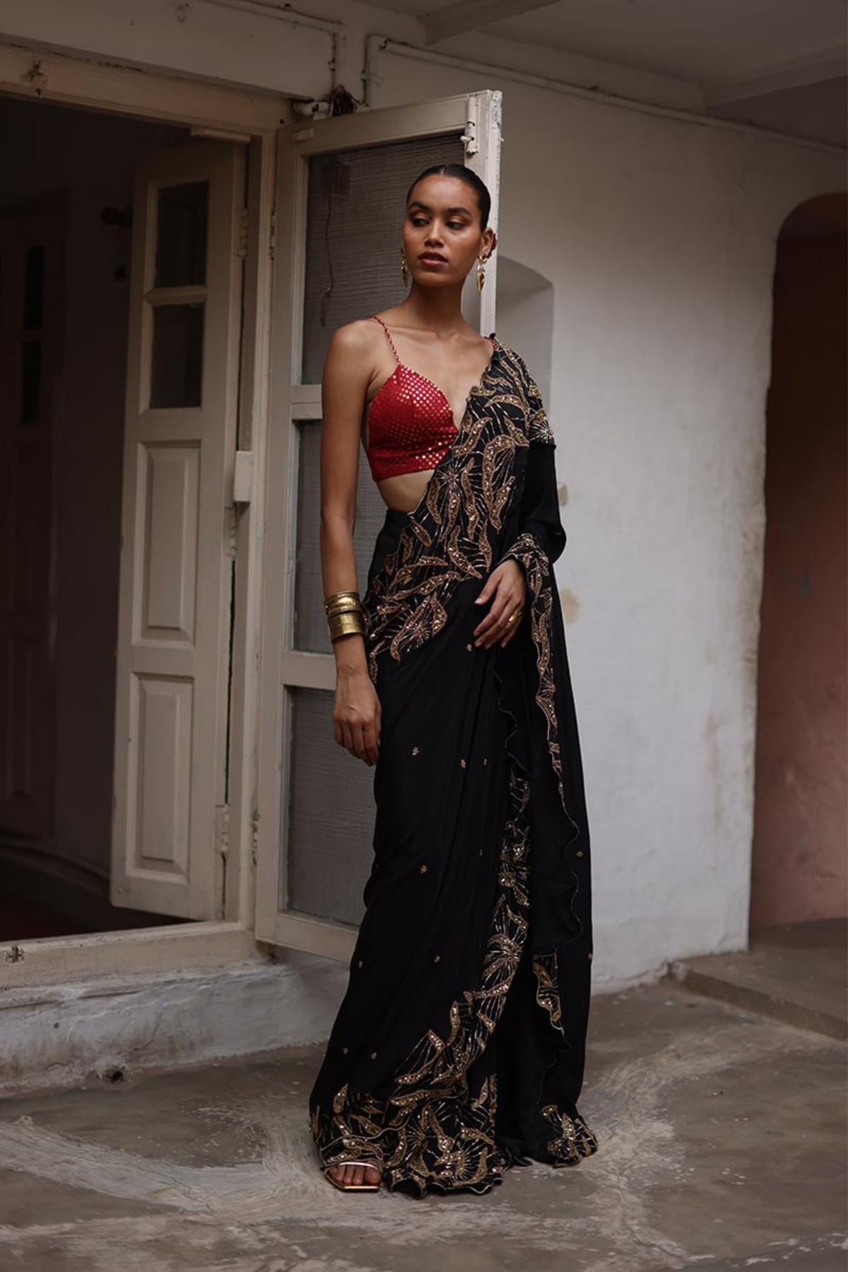 Gilded Noir Saree Set