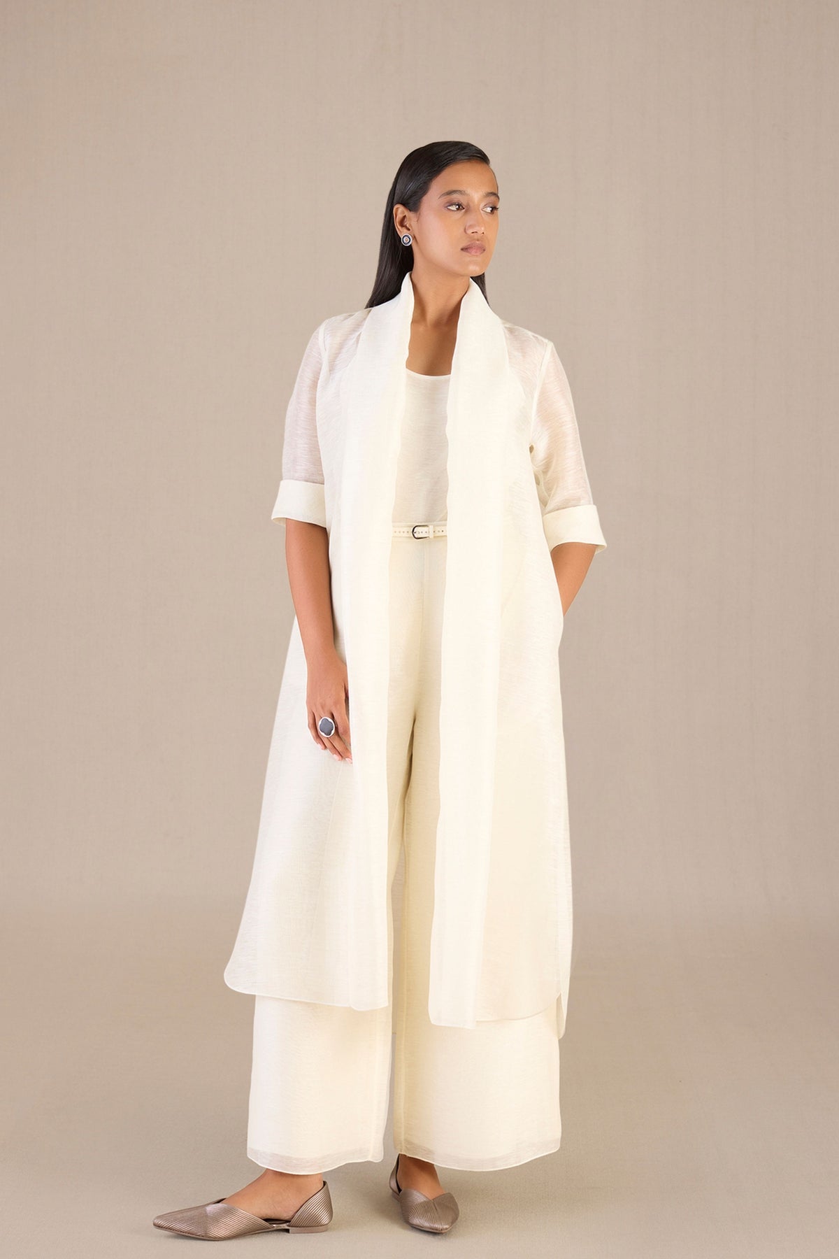 Unsa Cape Set in Ivory