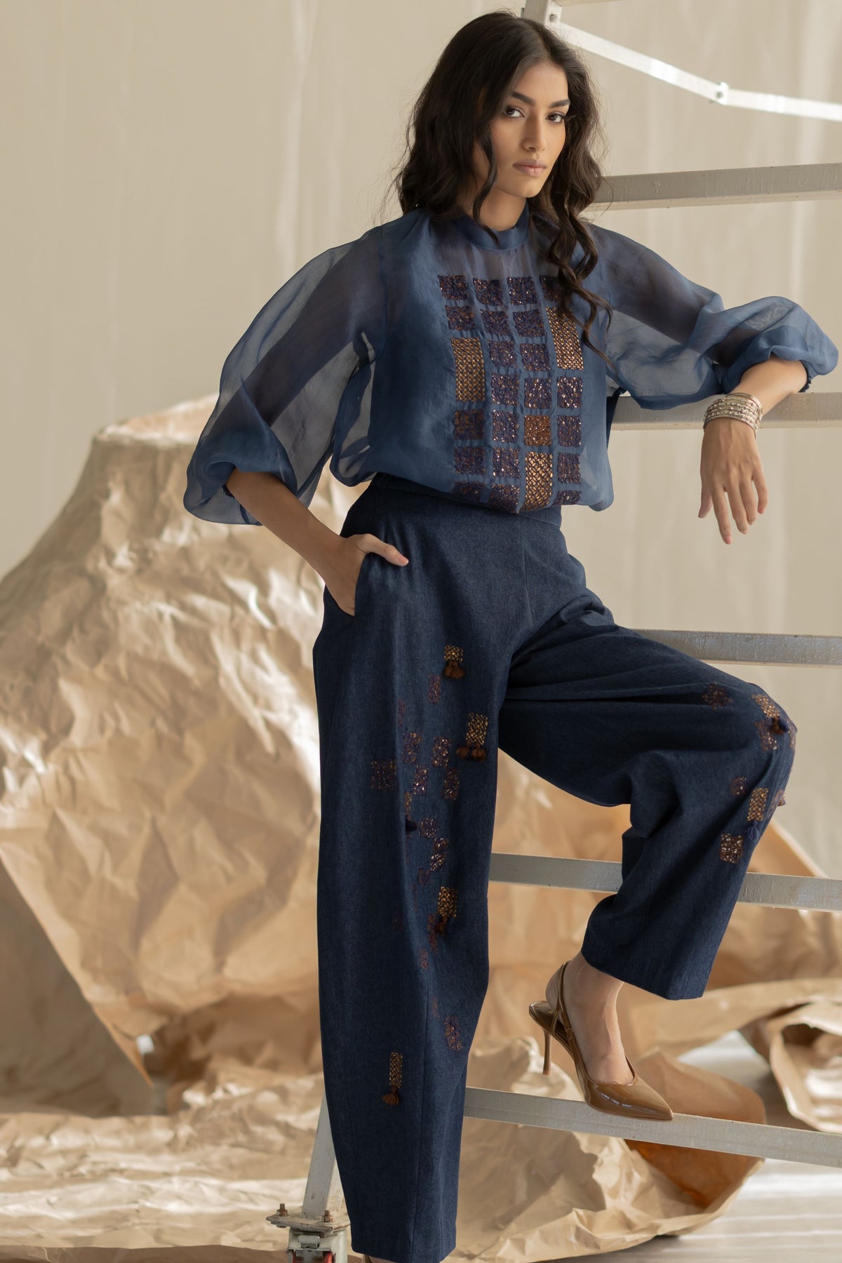 Barrel Fit Embroidered Denim Pant