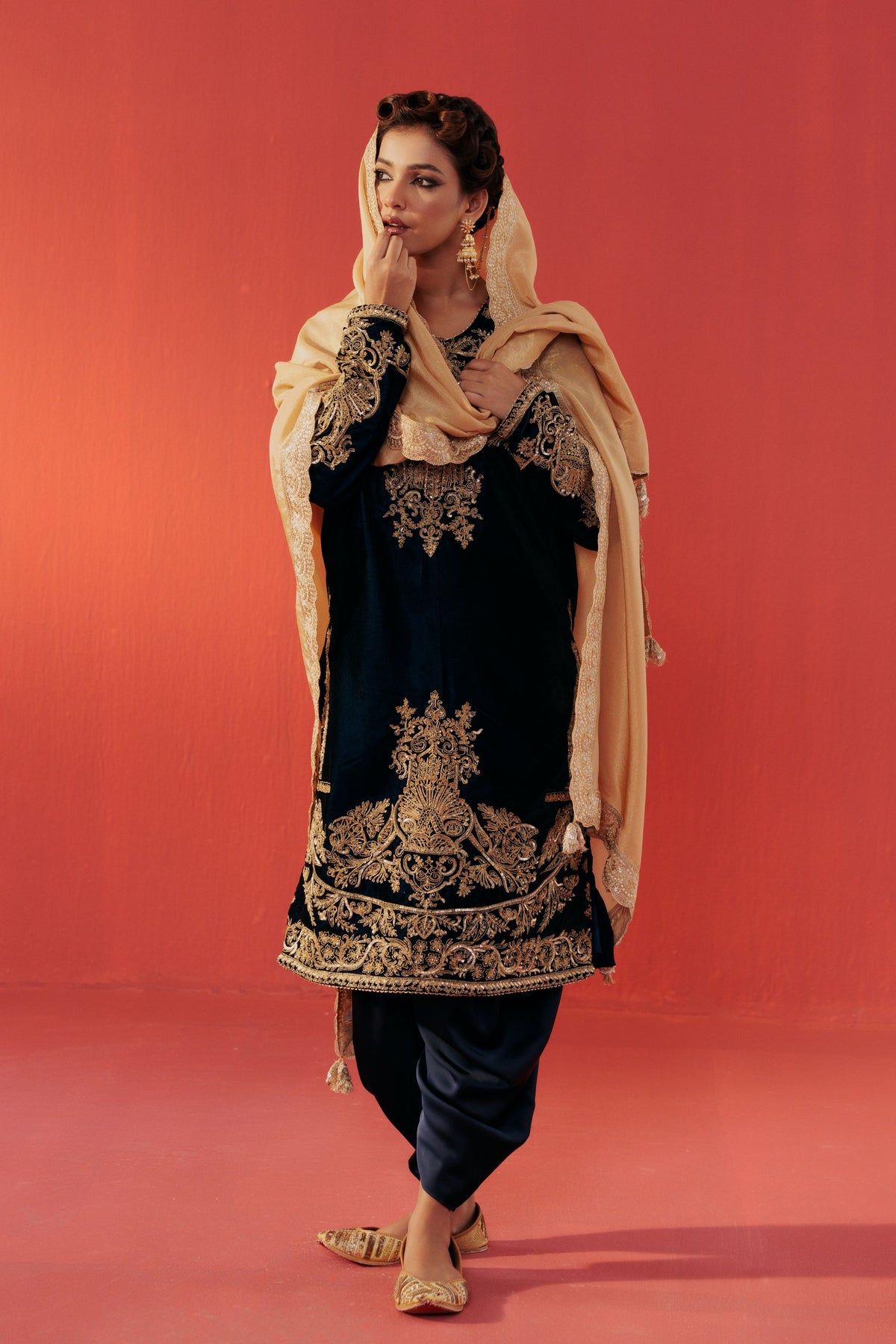 Blue Velvet Kurta Set