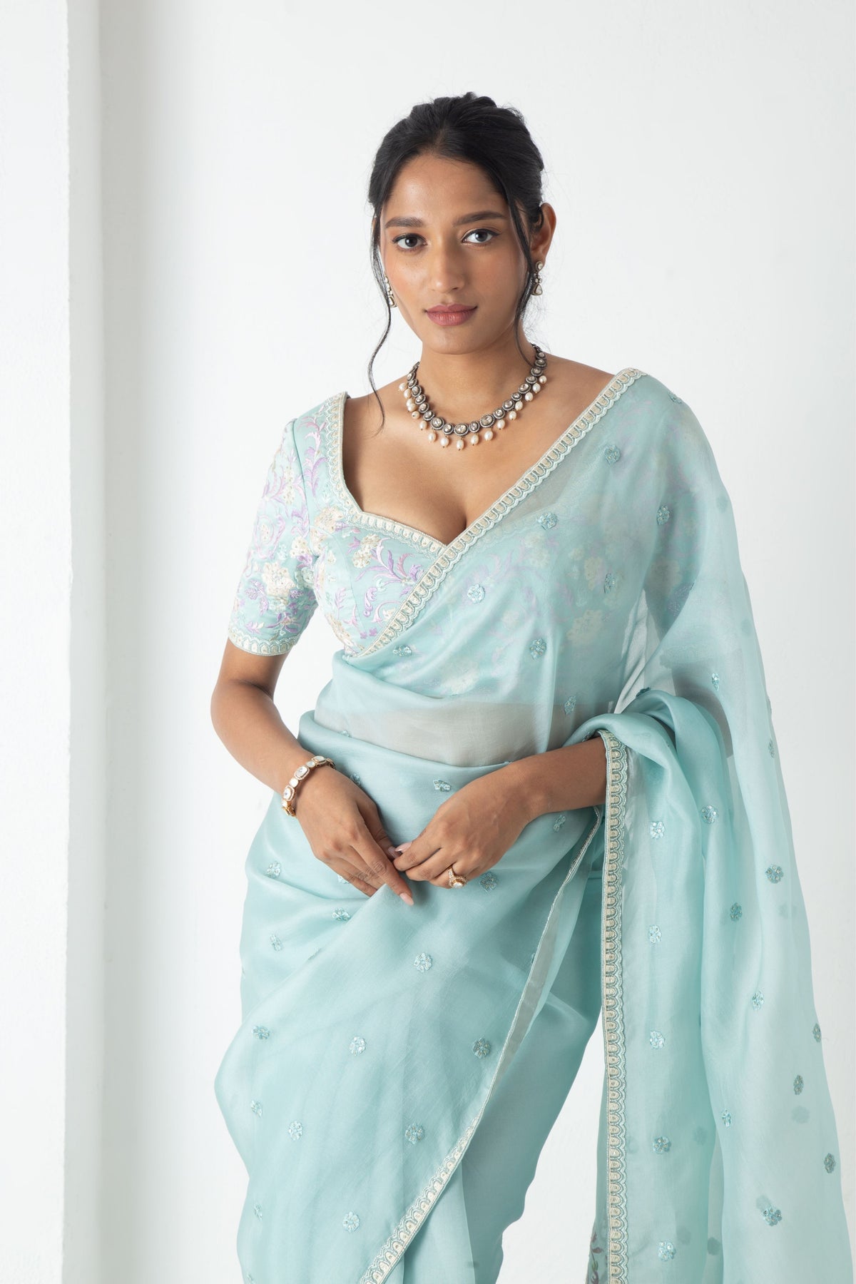 Zoa Saree With Blouse