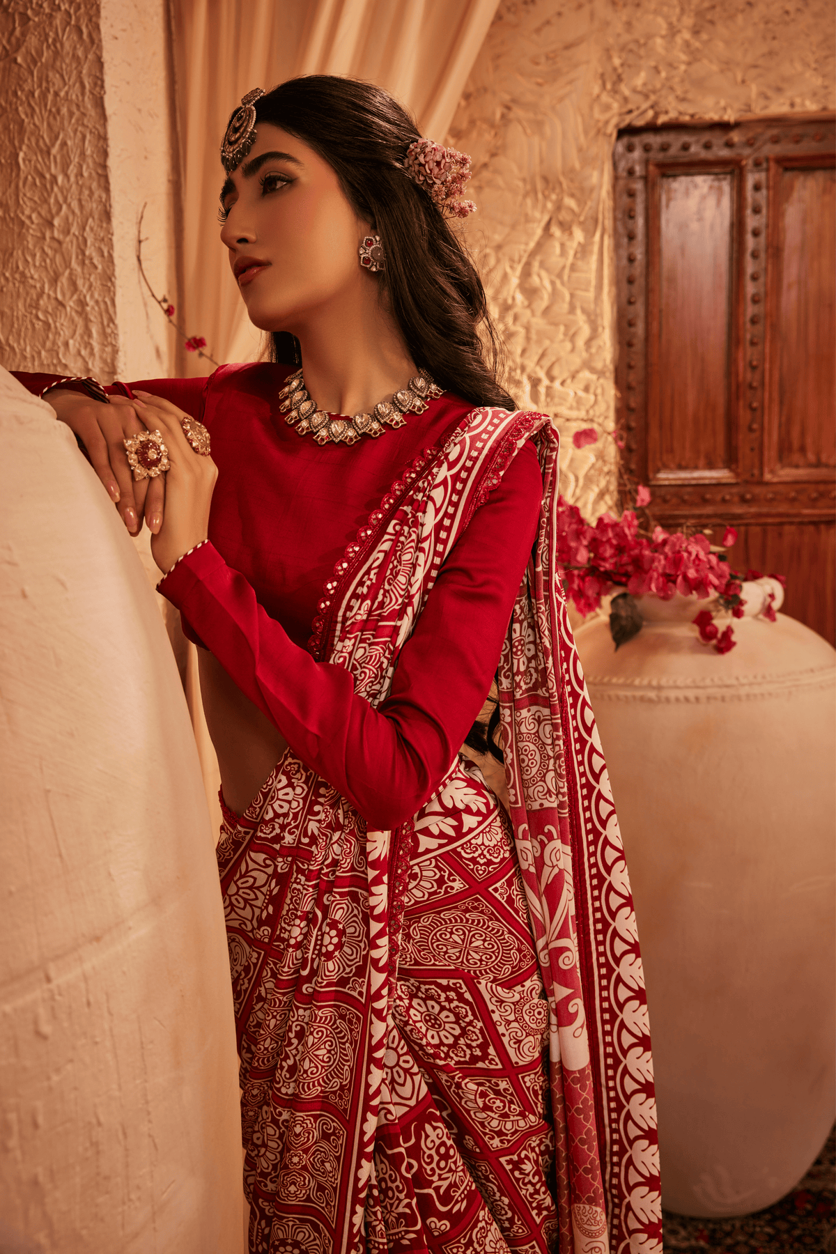 Fio Embroidered Saree Set