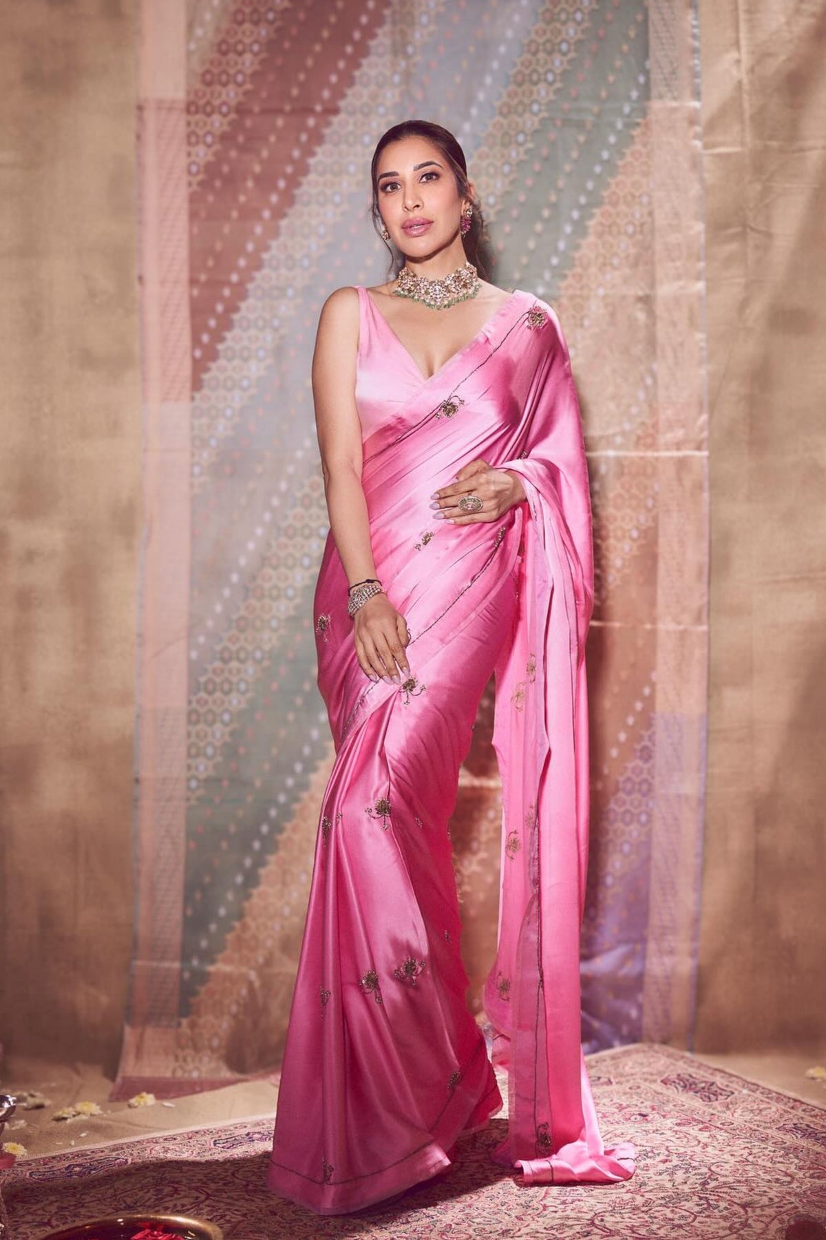 Sophie Choudry in Raw Mango