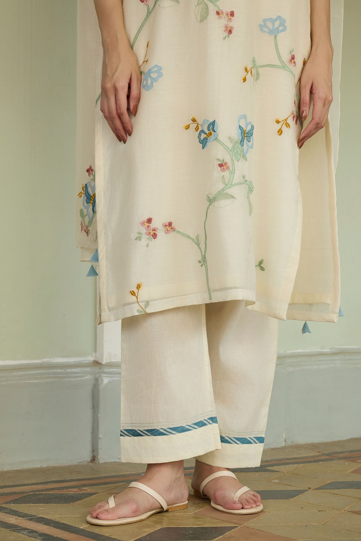 Ivory Applique Kurta Set