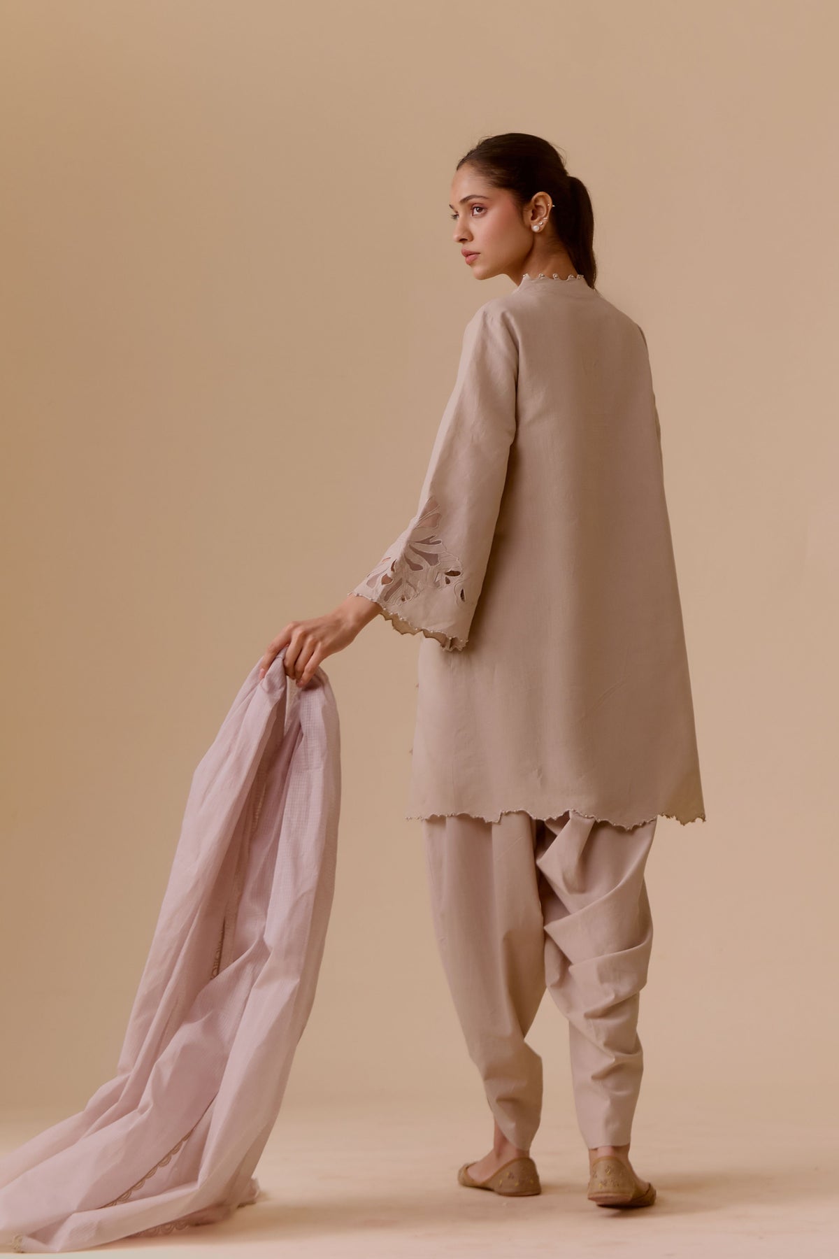 Sand Resham Kurta