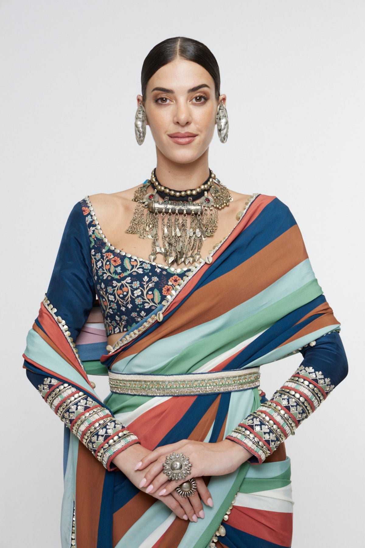 Nayra Saree Set