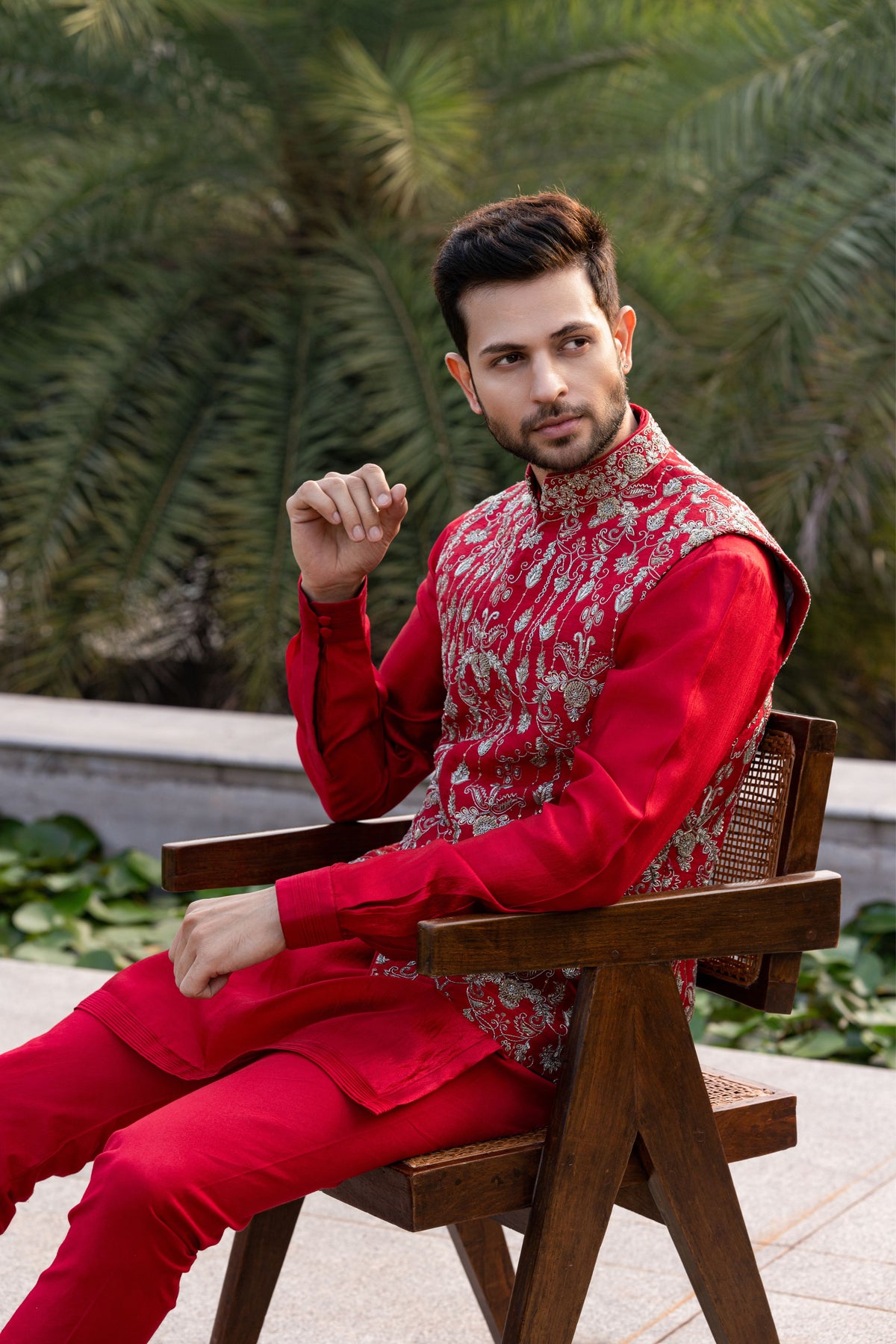 Red Embroidered Bandi Set