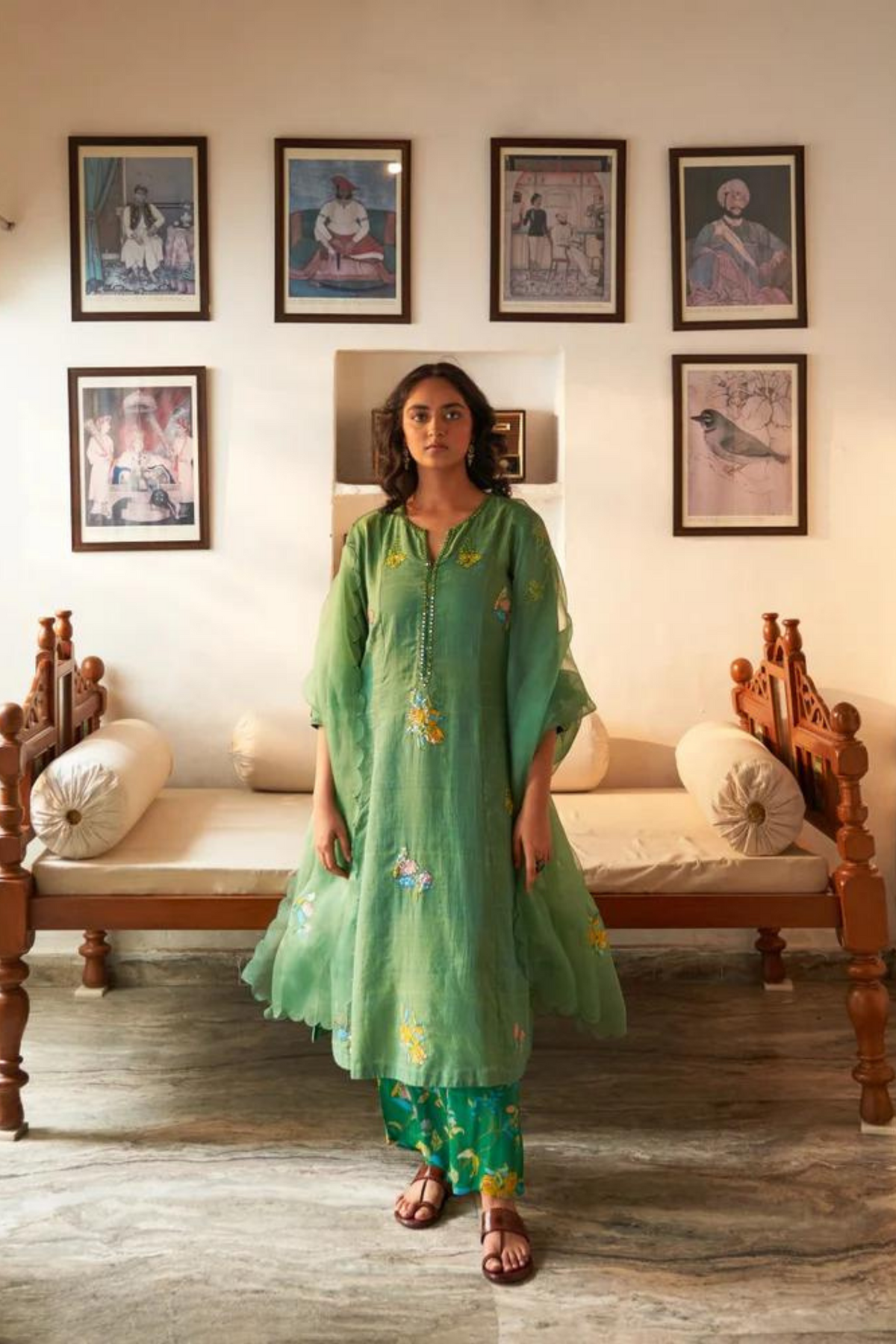 Jhumka Sitara Phool Kurta Set