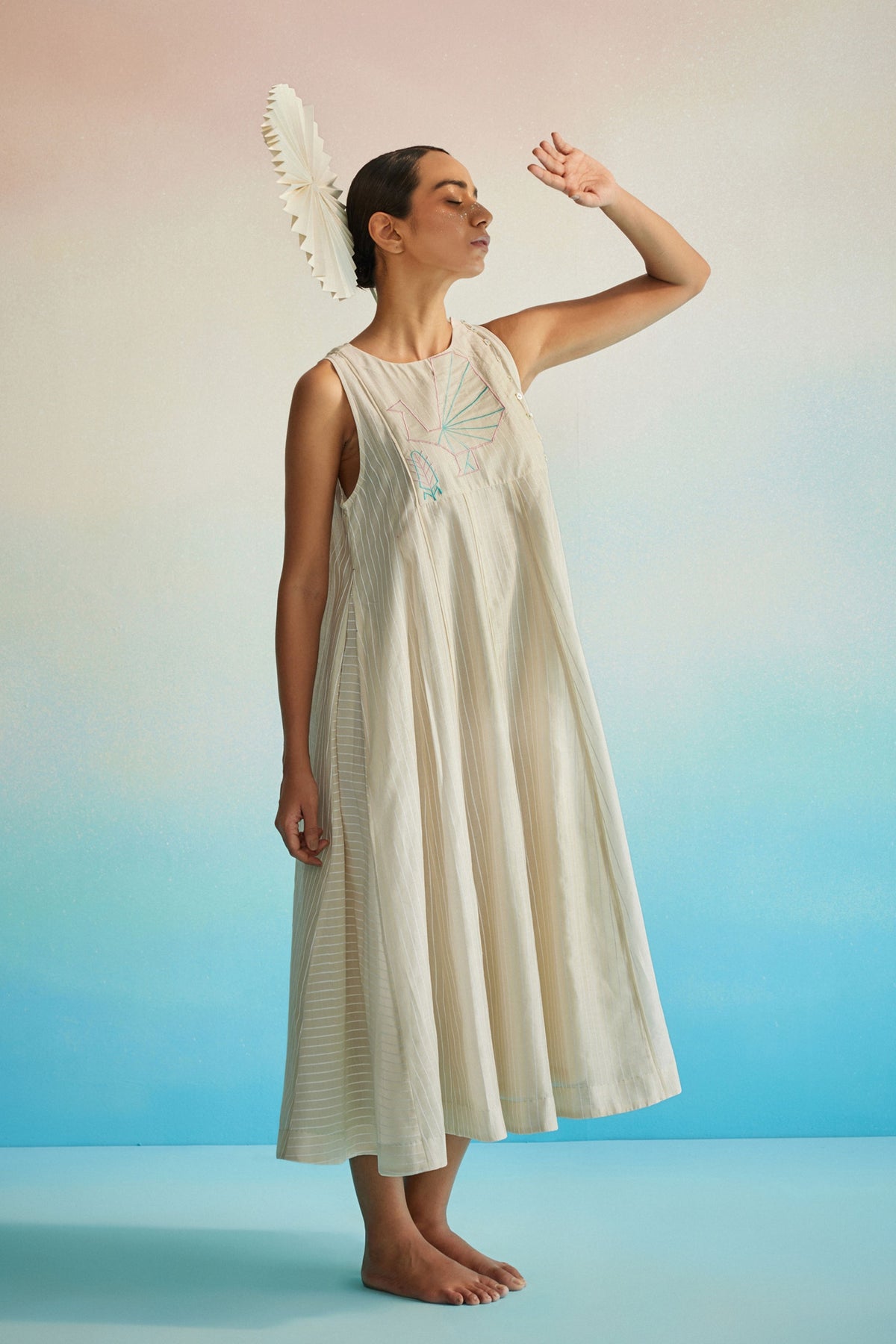 Utsuroi Halter Kurta Set