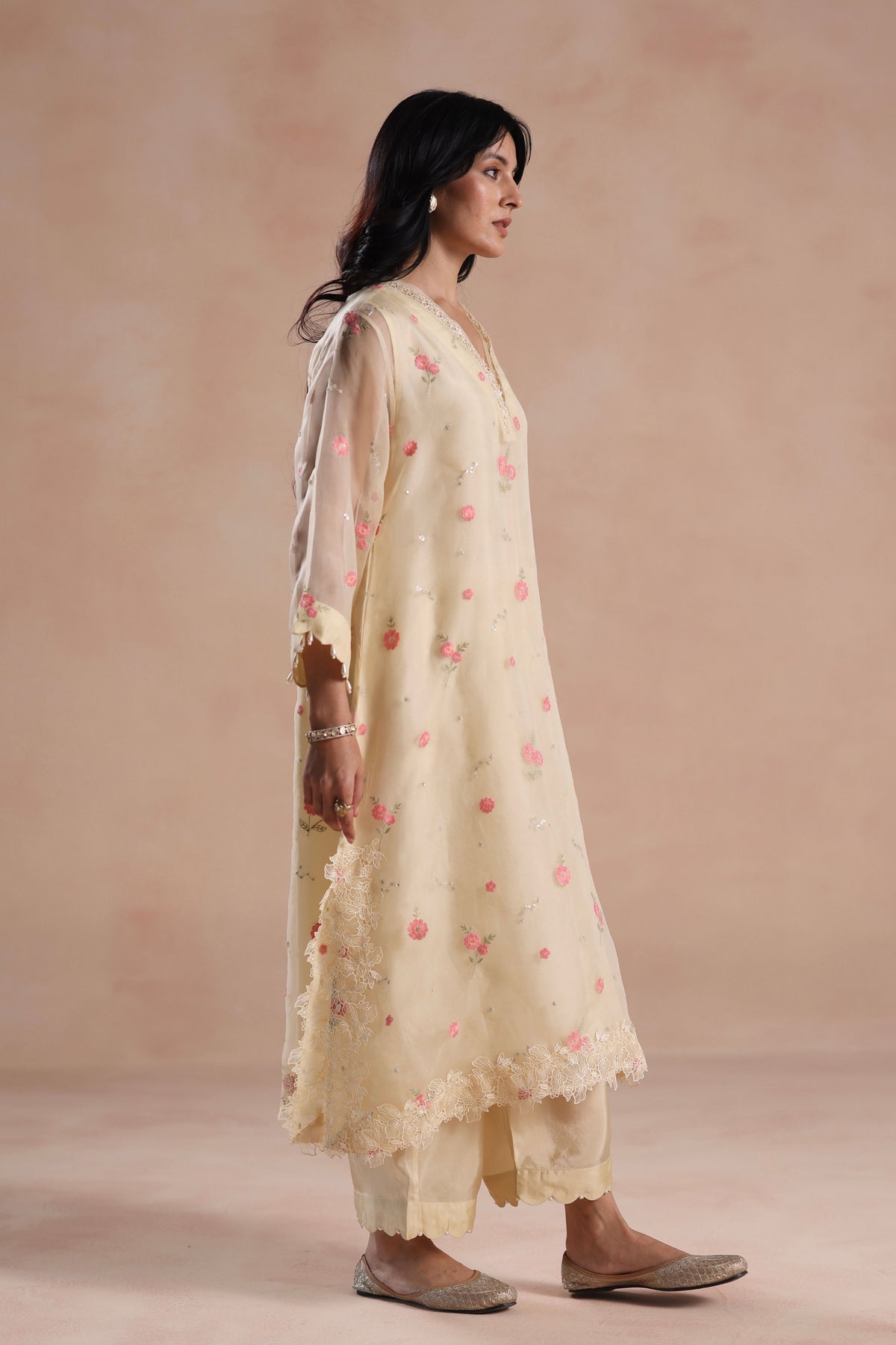 Sareena Ivory Kurta Set