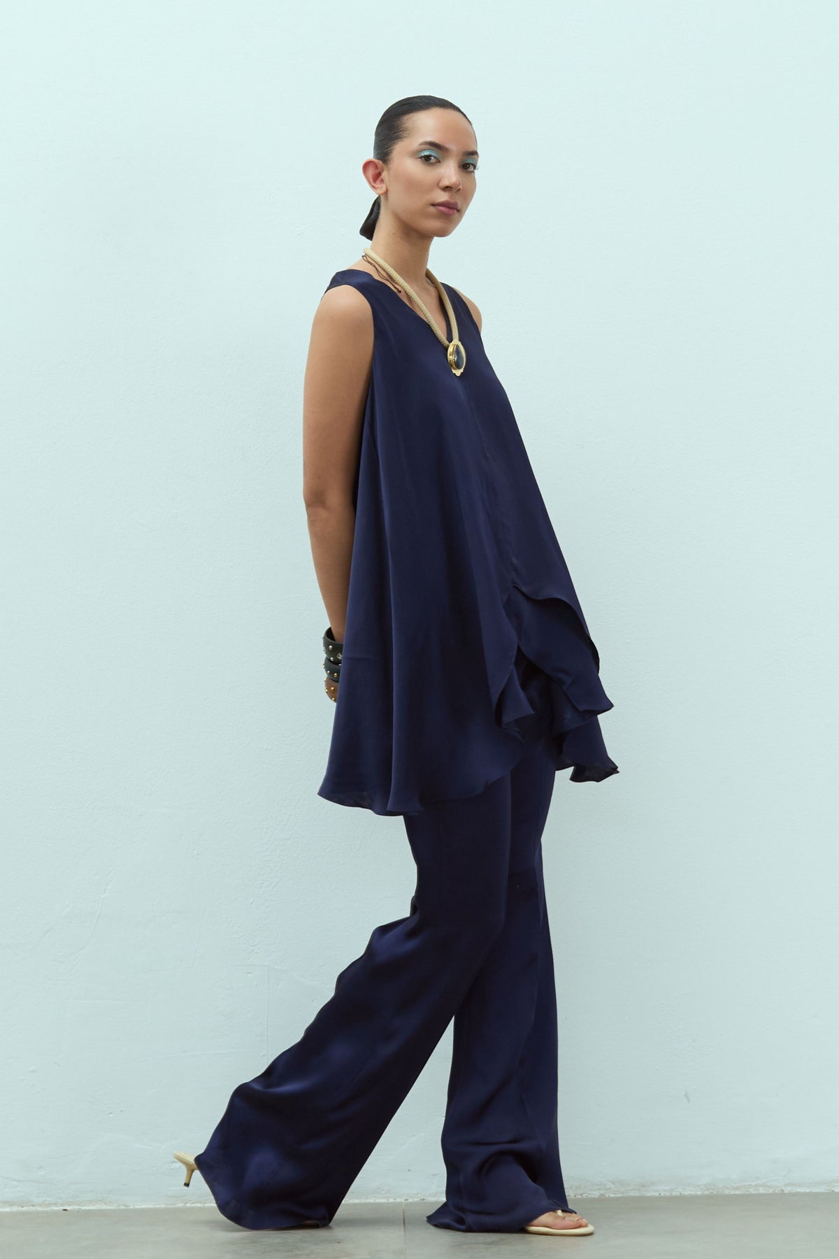 Navy Dahlia Set