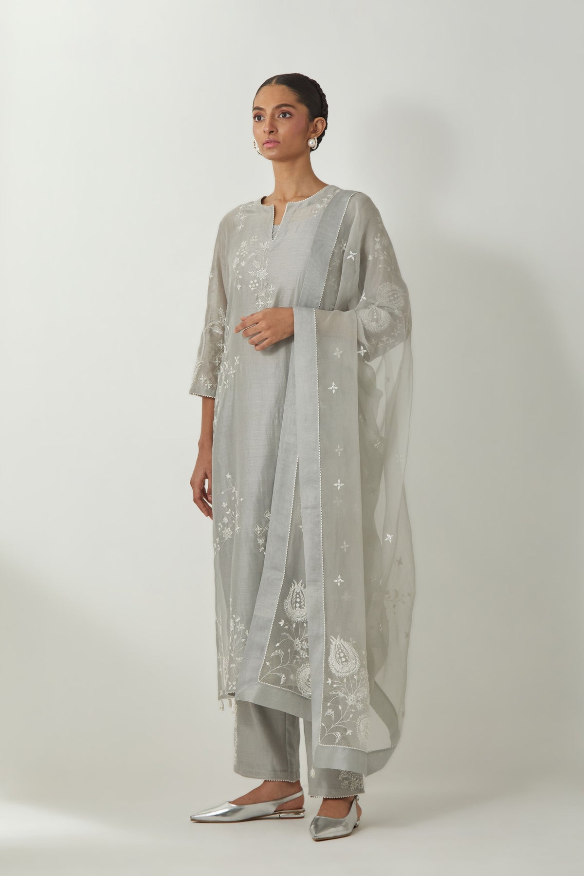 Grey Straight Embroidery Kurta