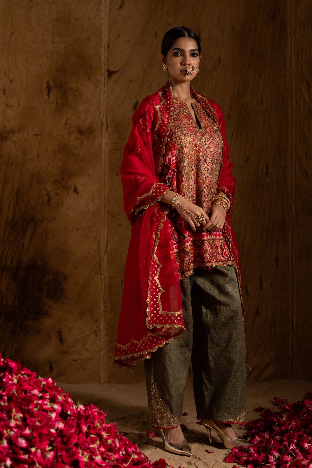 Red Dupatta