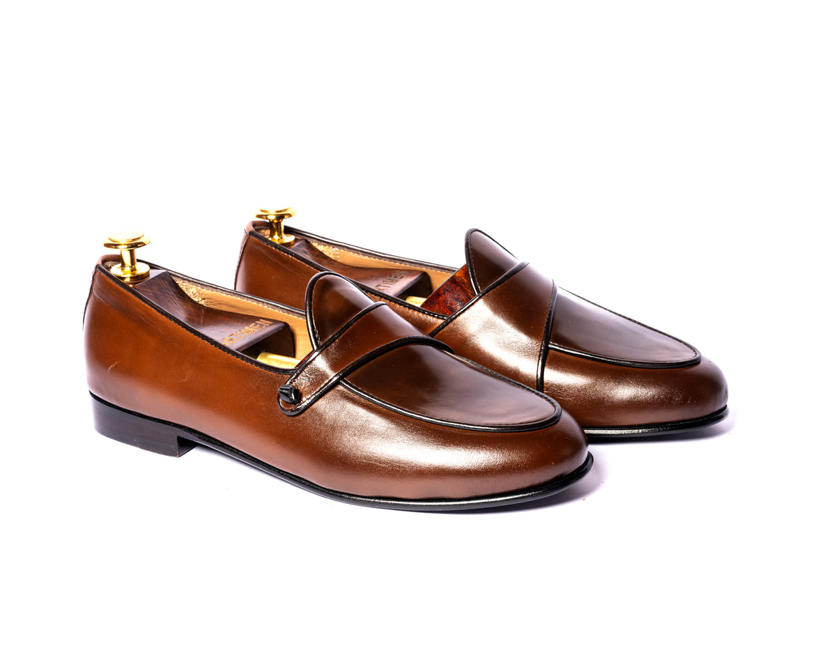 Single Knot Monk