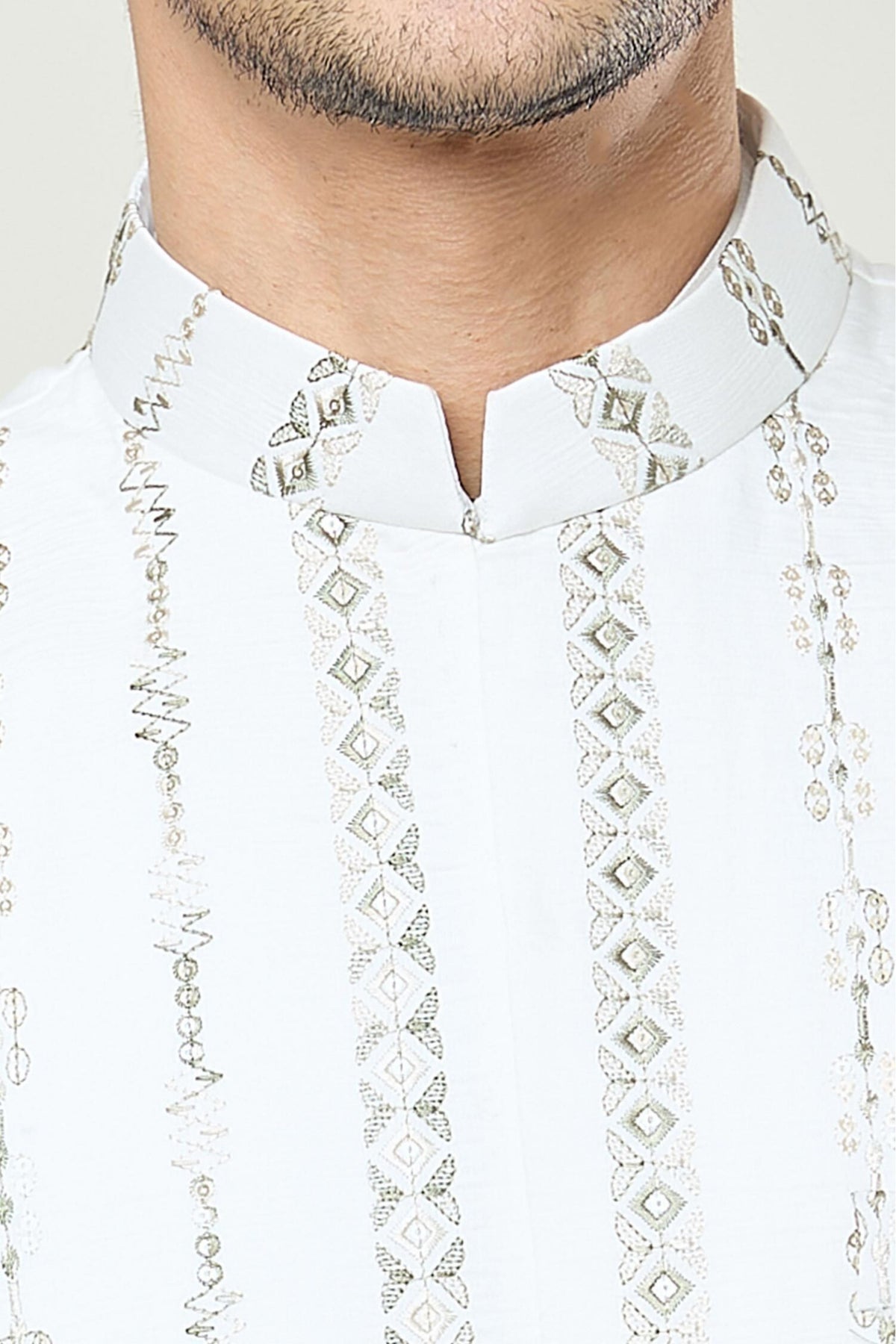 Off White Embroidered jacket Set