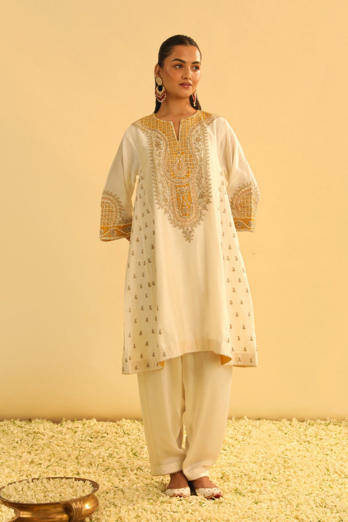 Arisana Daisy Ivory Short Kalidaar With Salwar