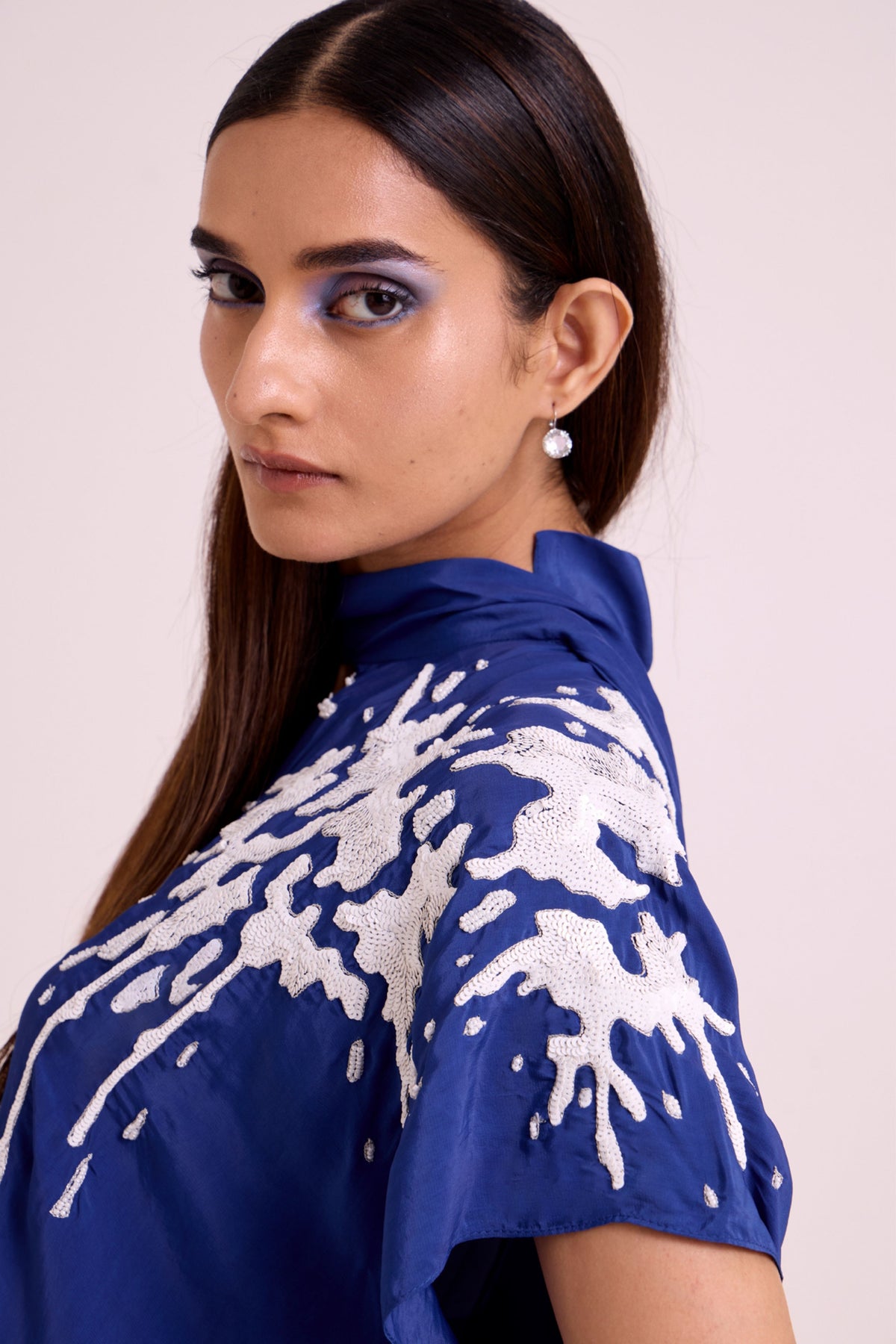 Ray Neck Scarf Kaftan