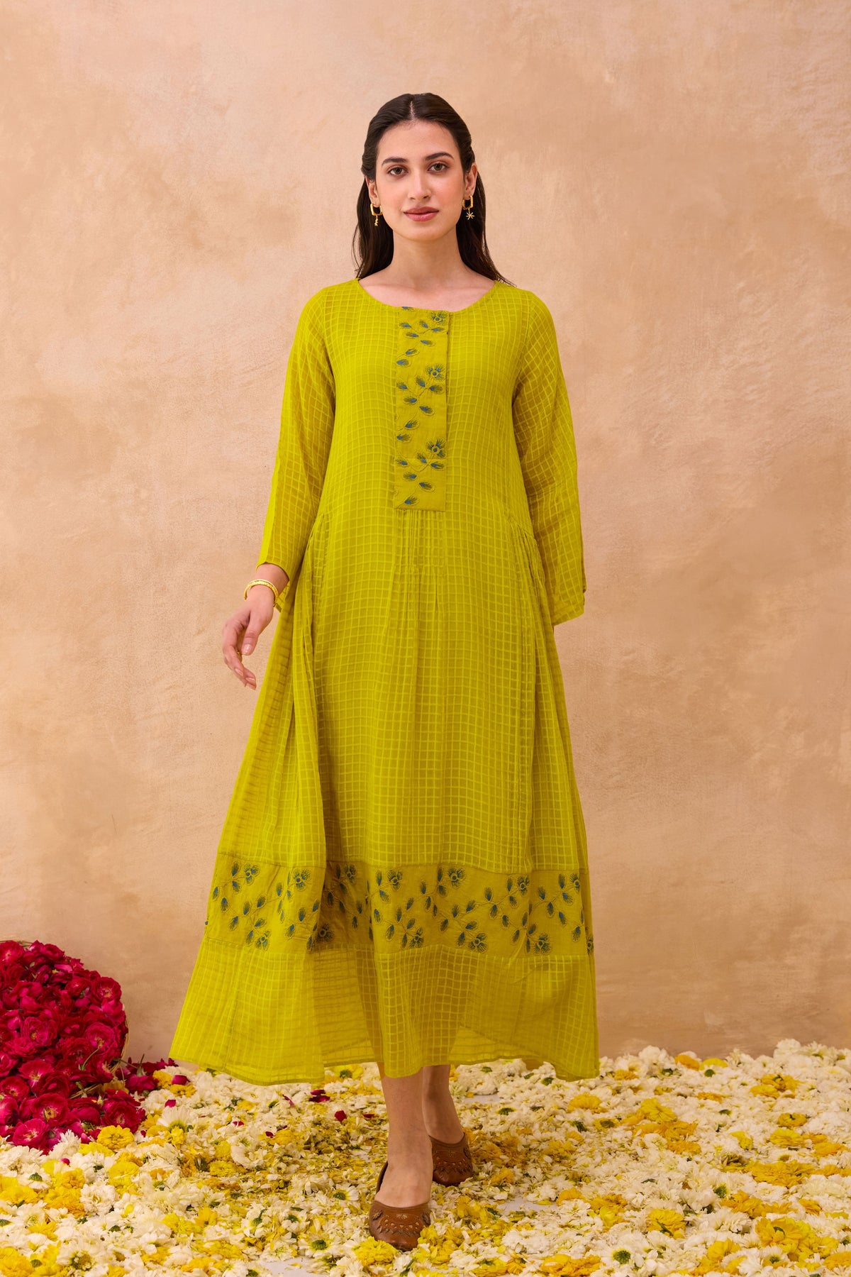 Sunlilt Meadow Dress