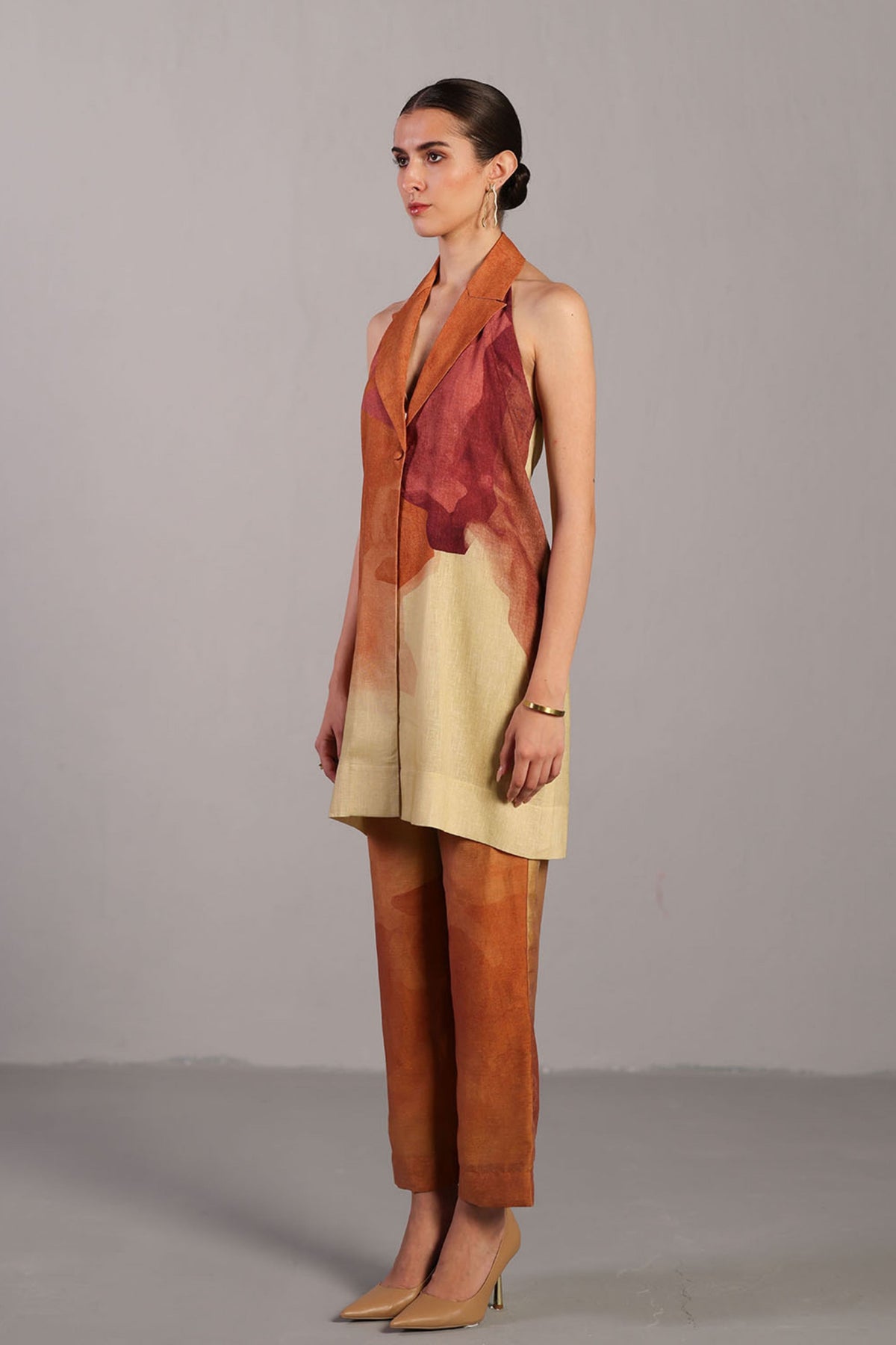 Diffuse Wine and Cream Top