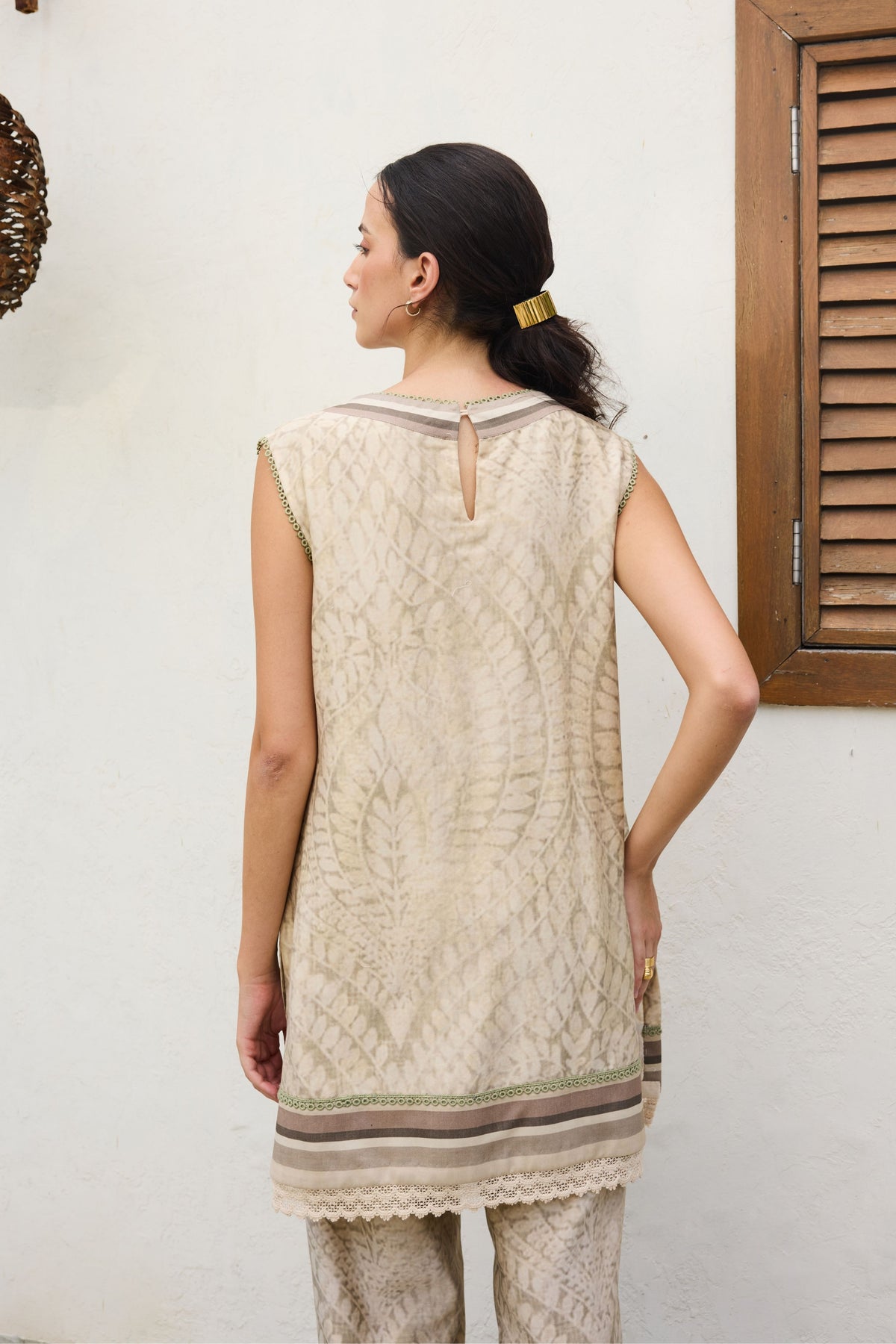 Ira Printed Embroidery Cape Set