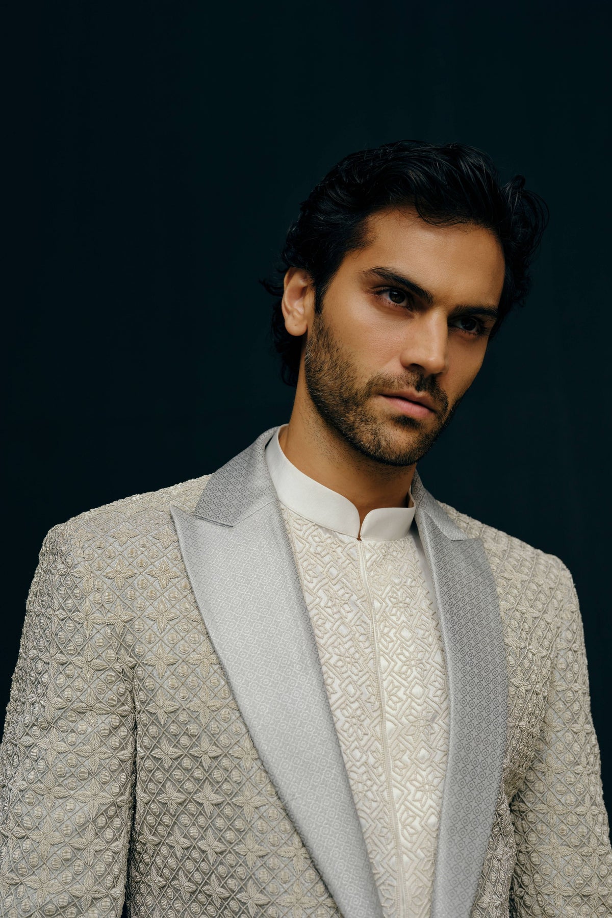 Nivaan Tuxedo Set